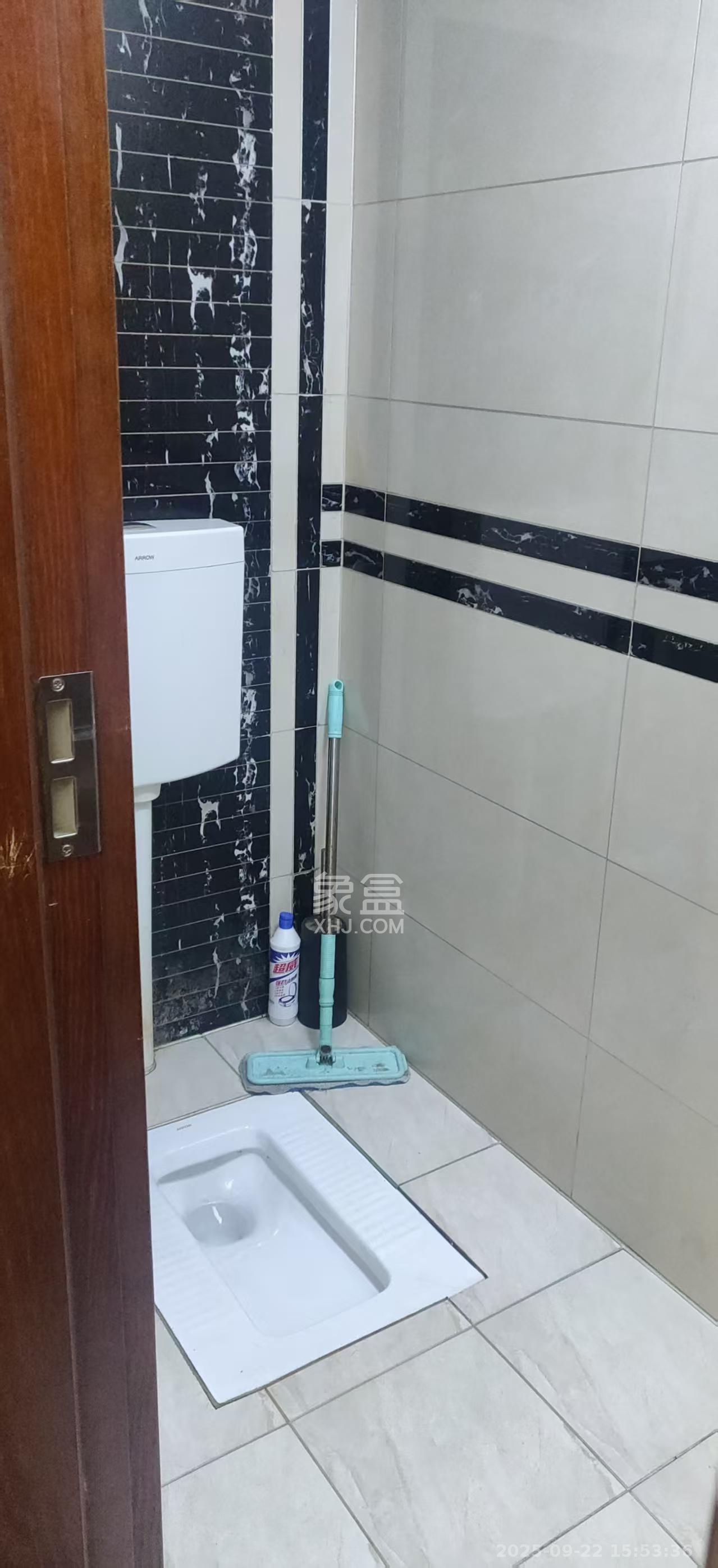 龙湖湘风原著(龙湖湘风星城) 5室3厅4卫 12000.0元/月 龙湖湘风原著(龙湖湘风星城) 5室3厅4卫 12000.0元/月室内图