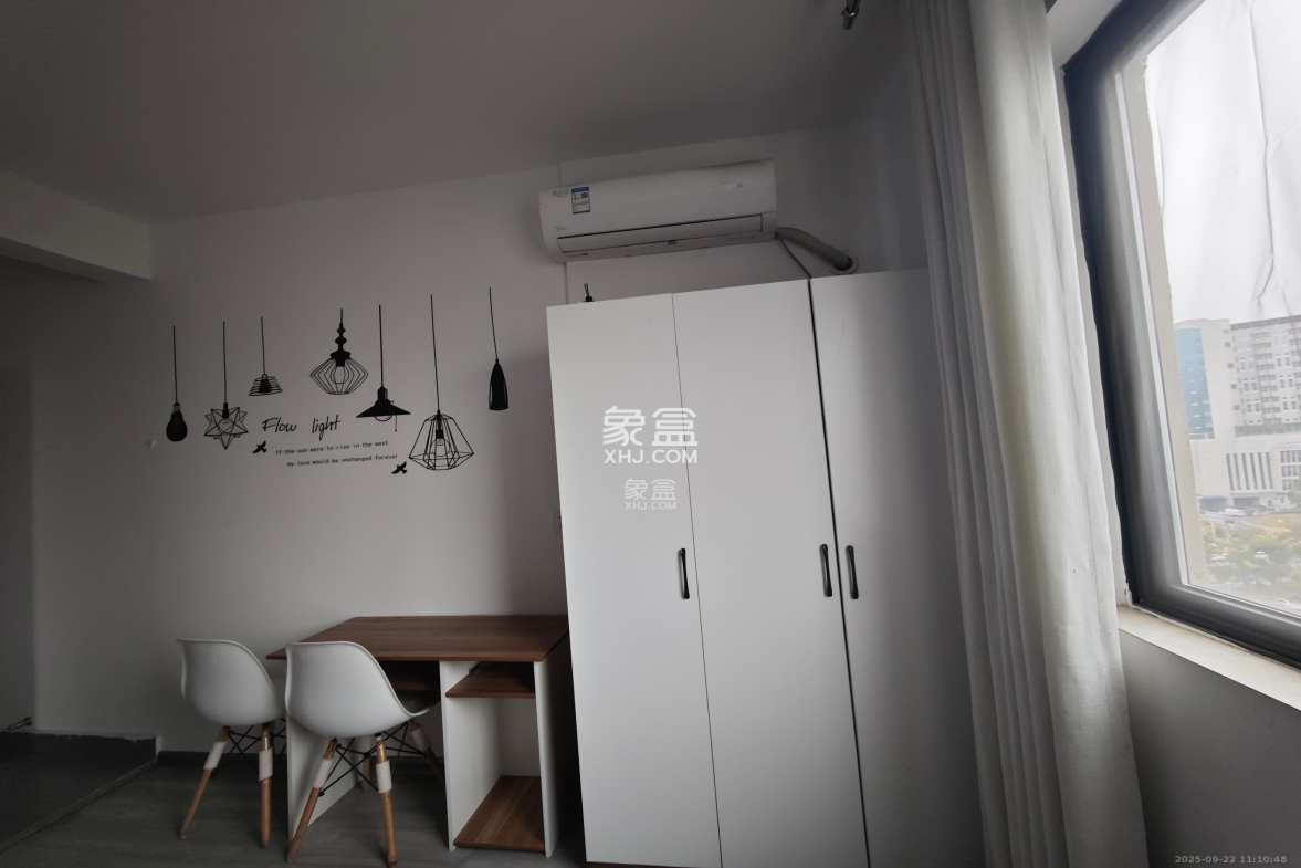 丰禧园  1室1厅1卫    1300.0元/月 丰禧园  1室1厅1卫    1300.0元/月室内图