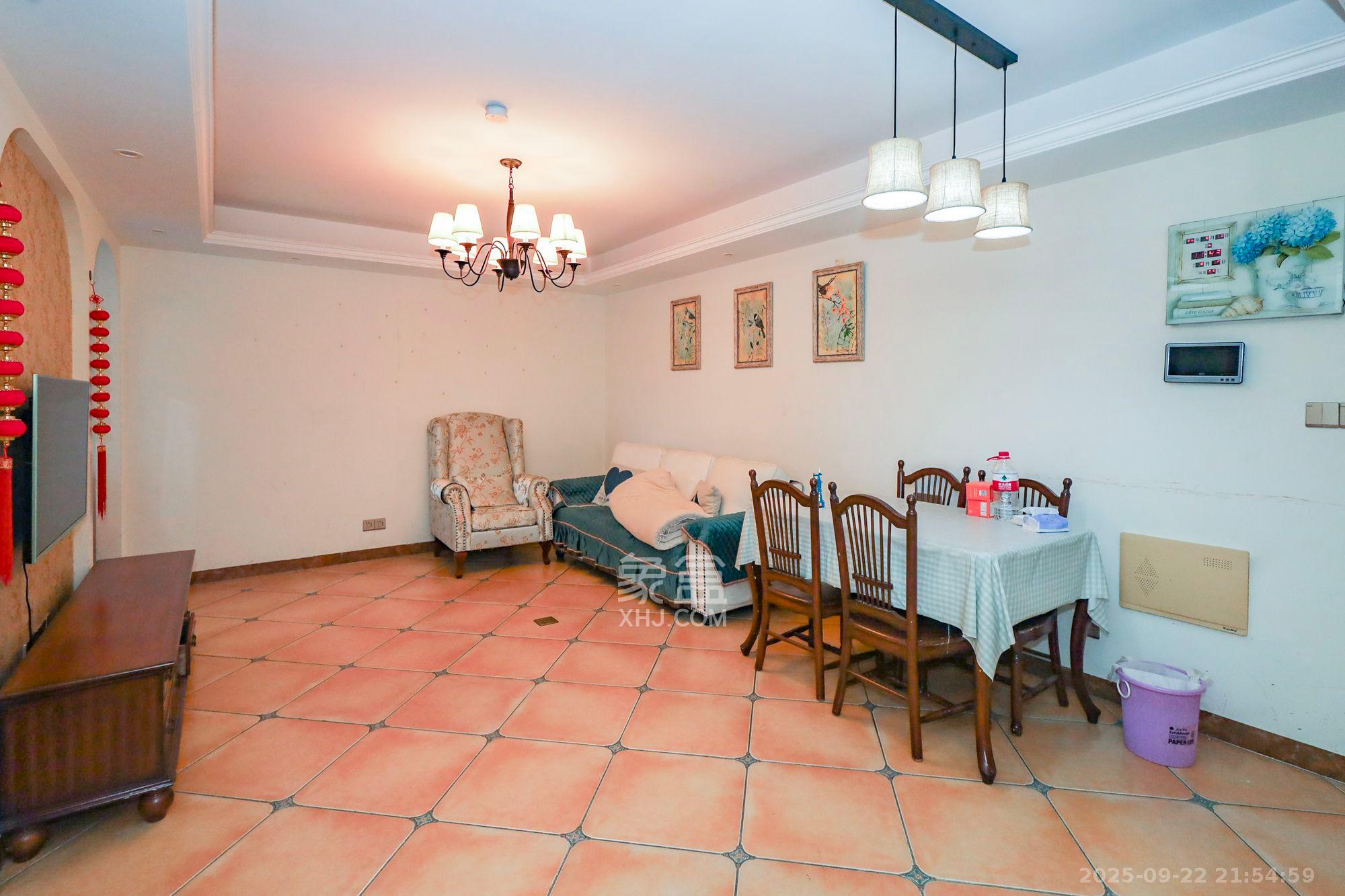 南山雍江汇(滨江国际新城) 3室1厅1卫 3000.0元/月 南山雍江汇(滨江国际新城) 3室1厅1卫 3000.0元/月室内图