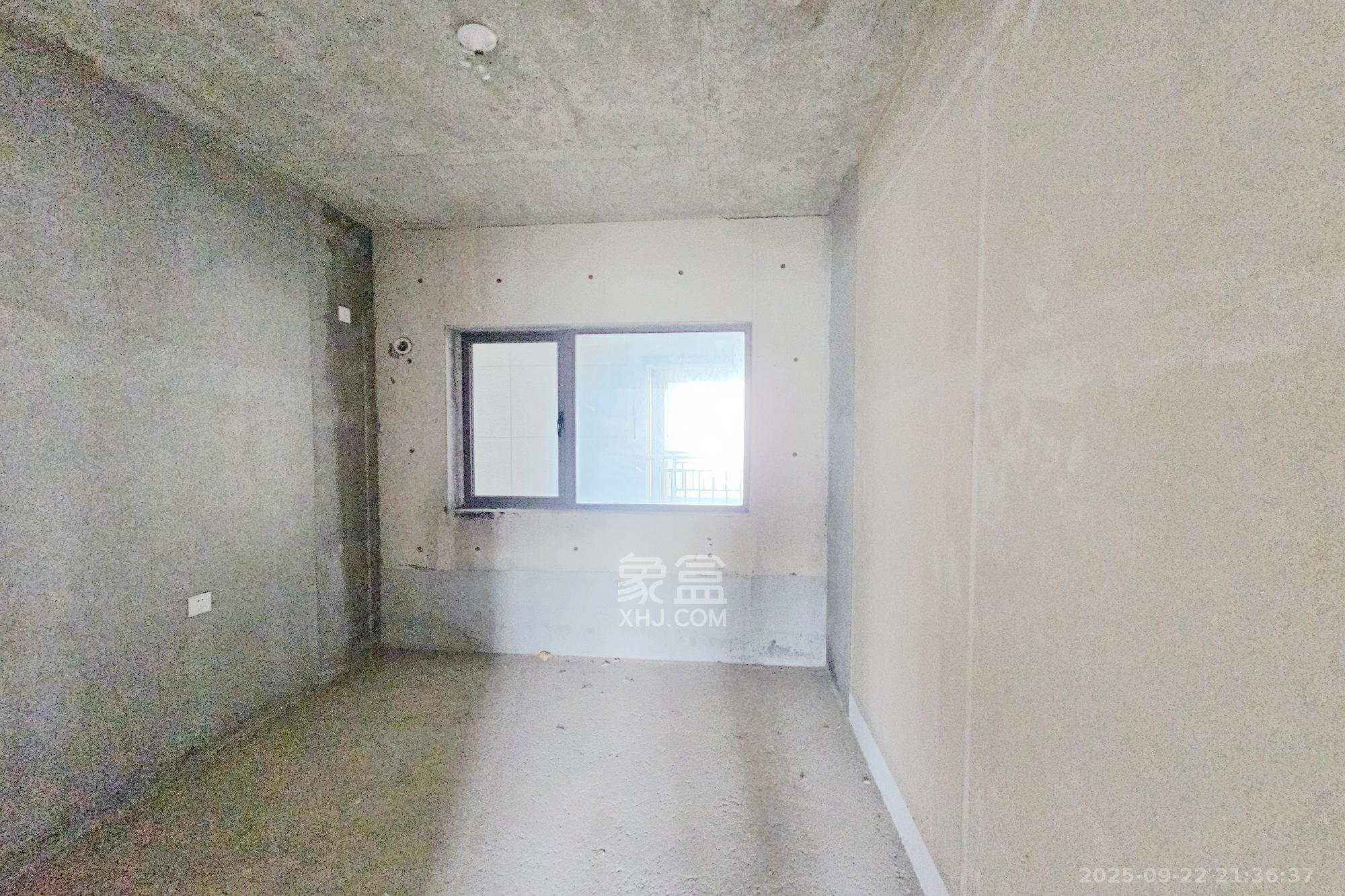 阳光城尚东湾凌云府 3室2厅2卫 100.0万 阳光城尚东湾凌云府 3室2厅2卫 100.0万卧室