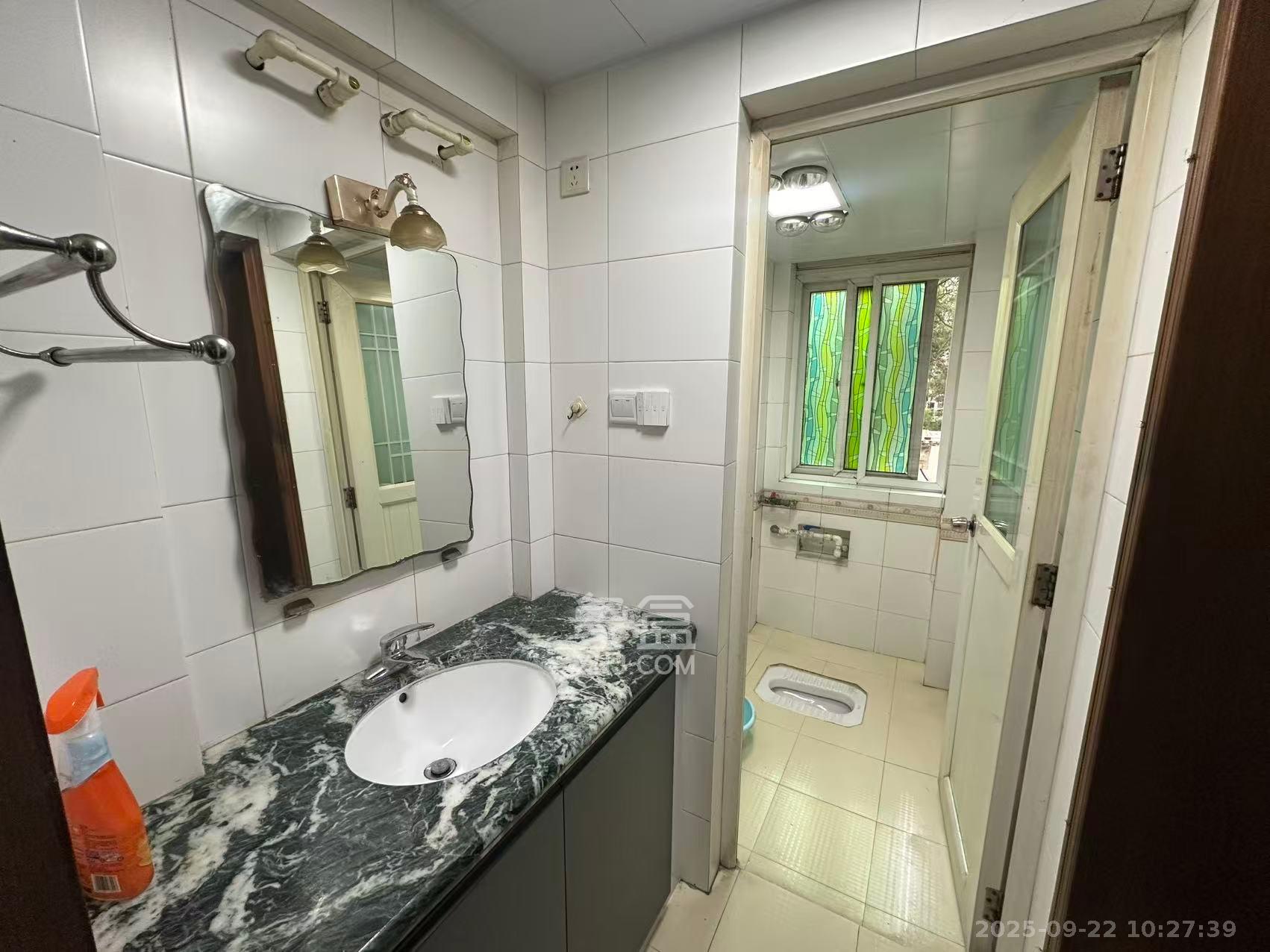 咸嘉新村嘉旺苑 3室2厅2卫 2000.0元/月 咸嘉新村嘉旺苑 3室2厅2卫 2000.0元/月室内图