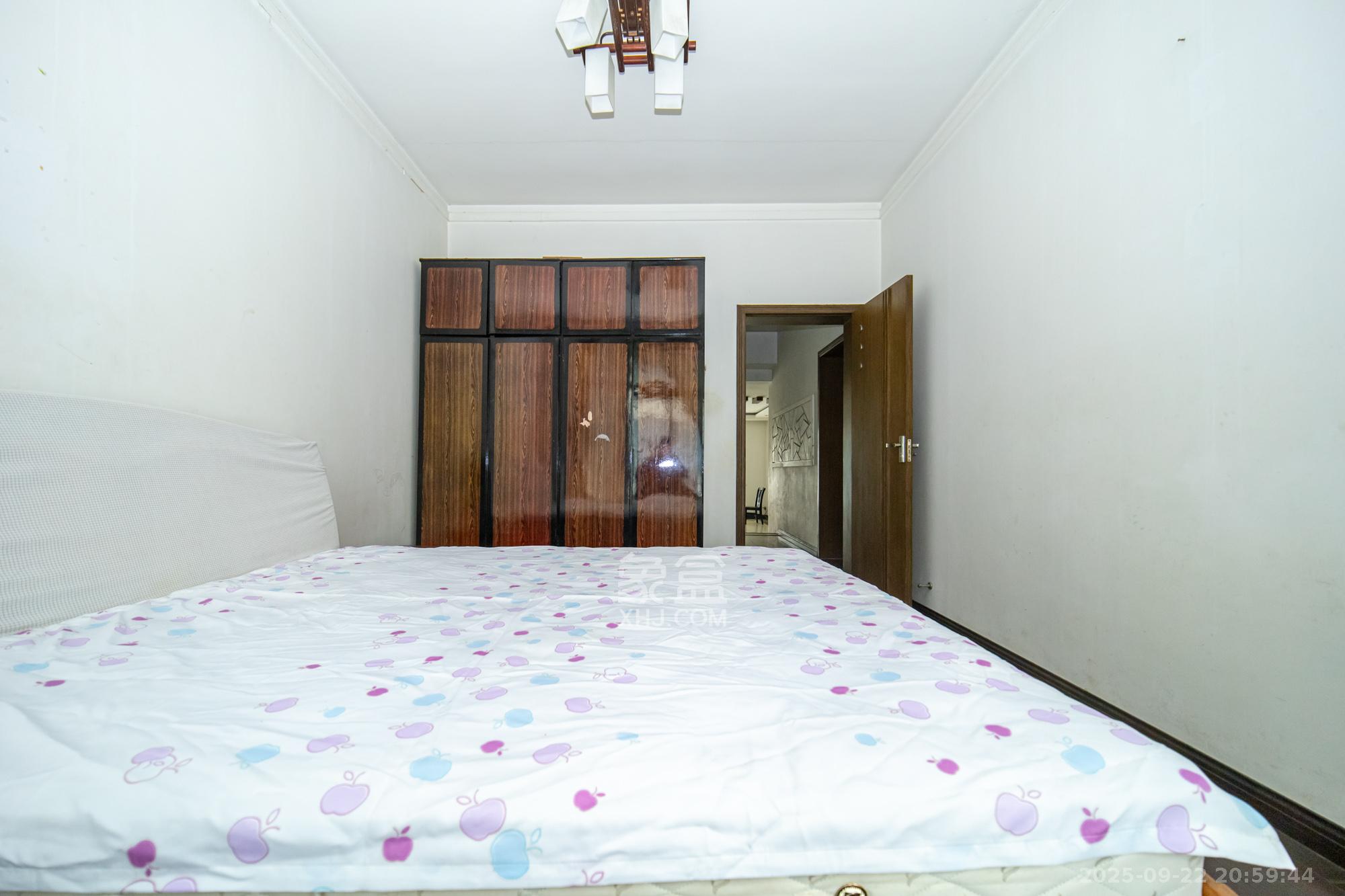 天星家园 4室2厅1卫 68.8万 天星家园 4室2厅1卫 68.8万卧室