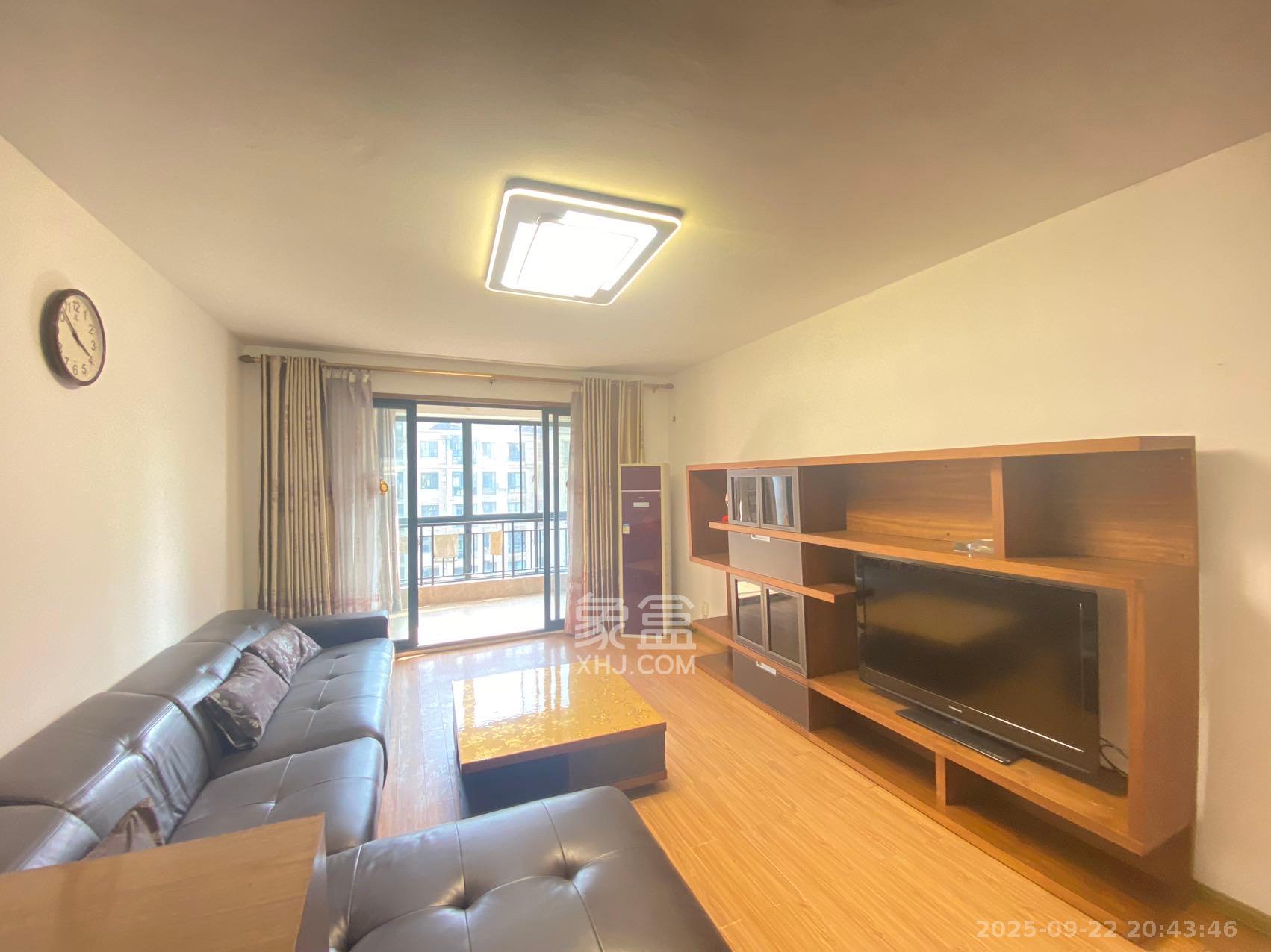 星城世家  4室2厅2卫    4200.0元/月室内图