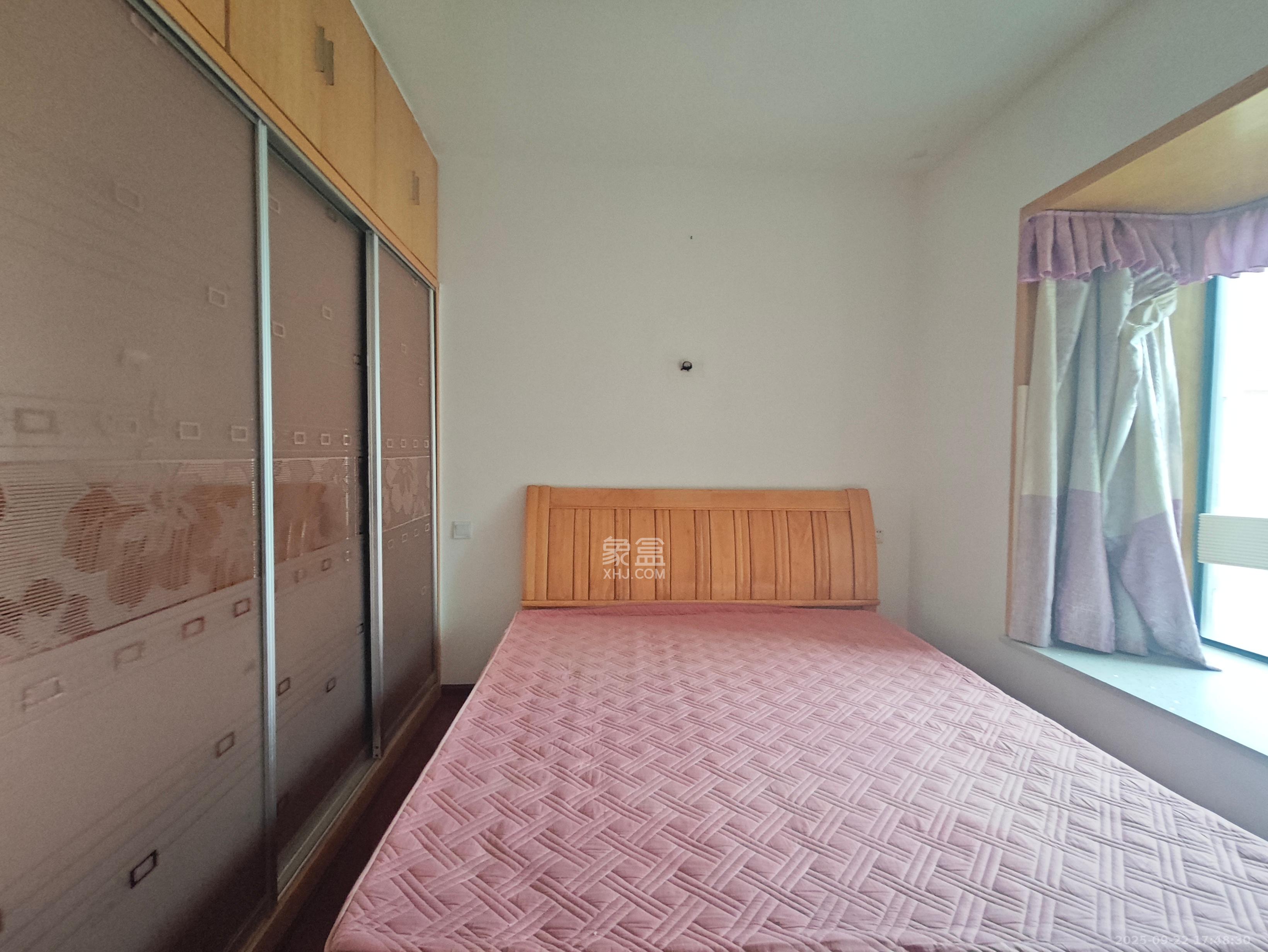 中国铁建国际城一期 3室2厅1卫 1700.0元/月 中国铁建国际城一期 3室2厅1卫 1700.0元/月室内图