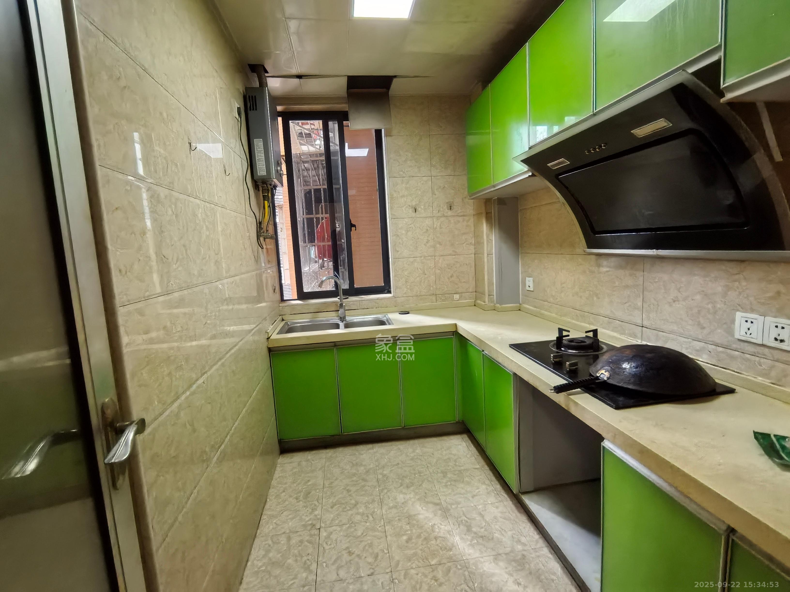 观沙嘉园  2室2厅1卫    2000.0元/月室内图