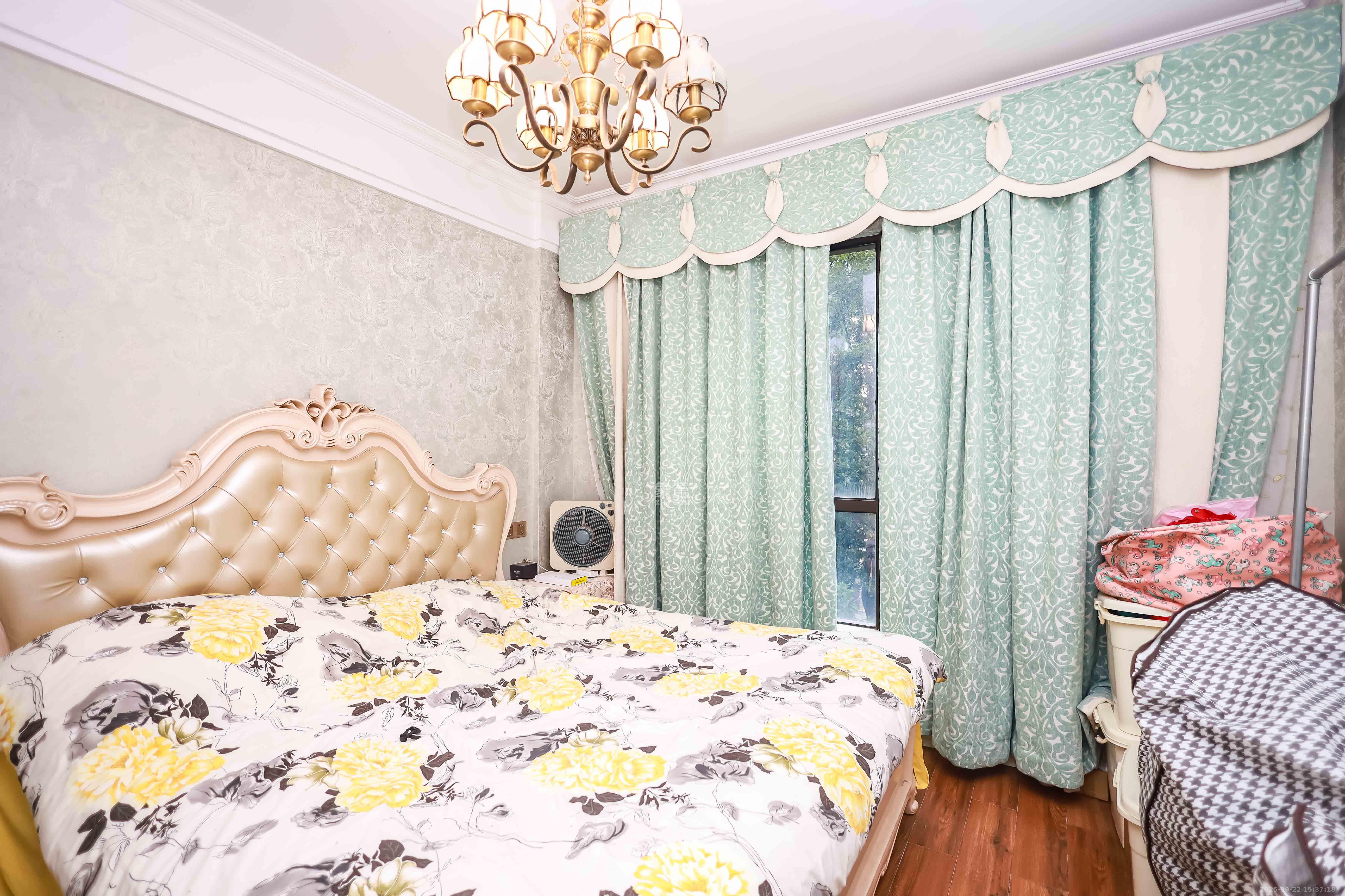 奥克斯缔壹城 4室2厅2卫 232.0万 奥克斯缔壹城 4室2厅2卫 232.0万卧室