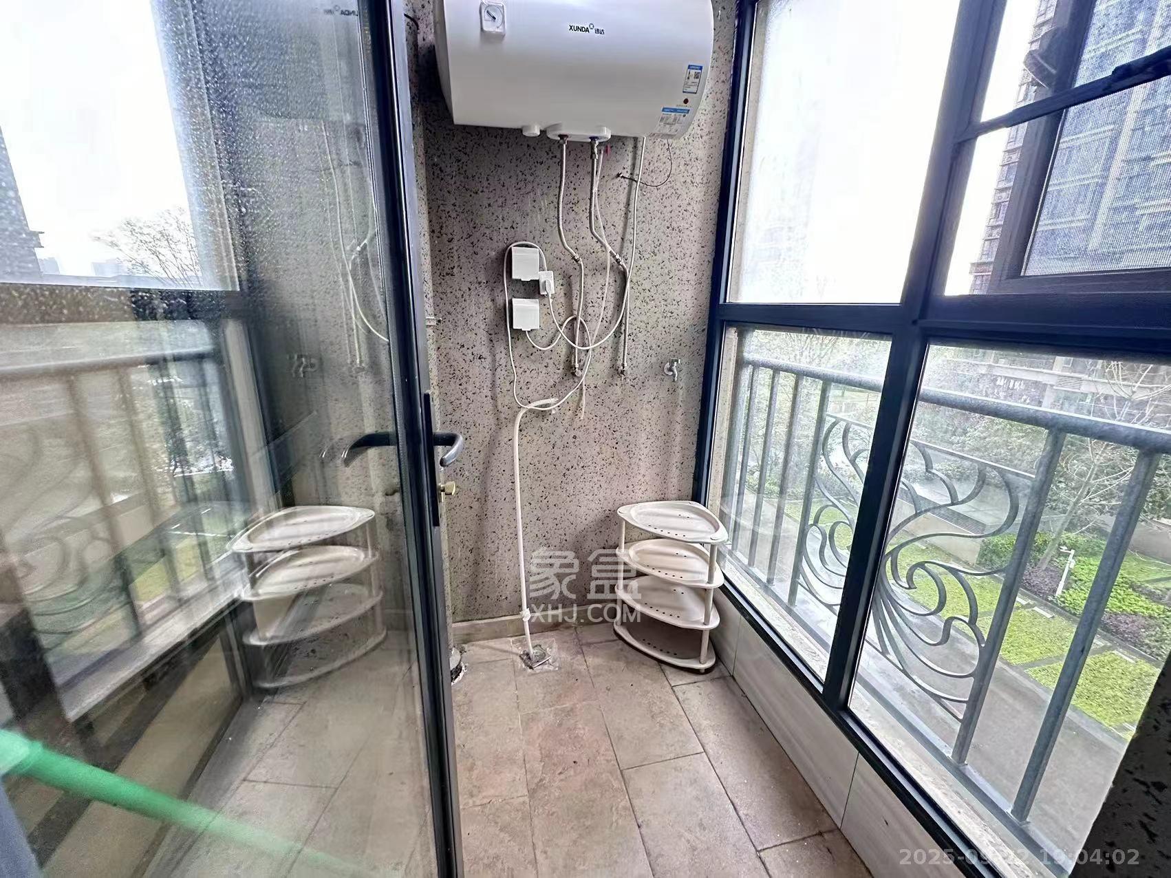 恒大江湾 4室2厅2卫 2800.0元/月 恒大江湾 4室2厅2卫 2800.0元/月室内图