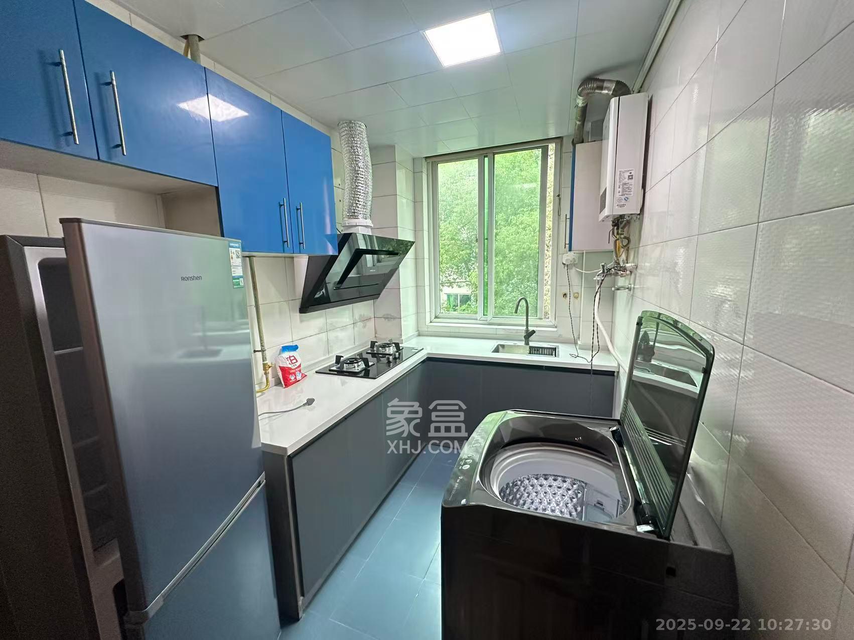 咸嘉新村嘉旺苑  3室2厅2卫    2000.0元/月室内图