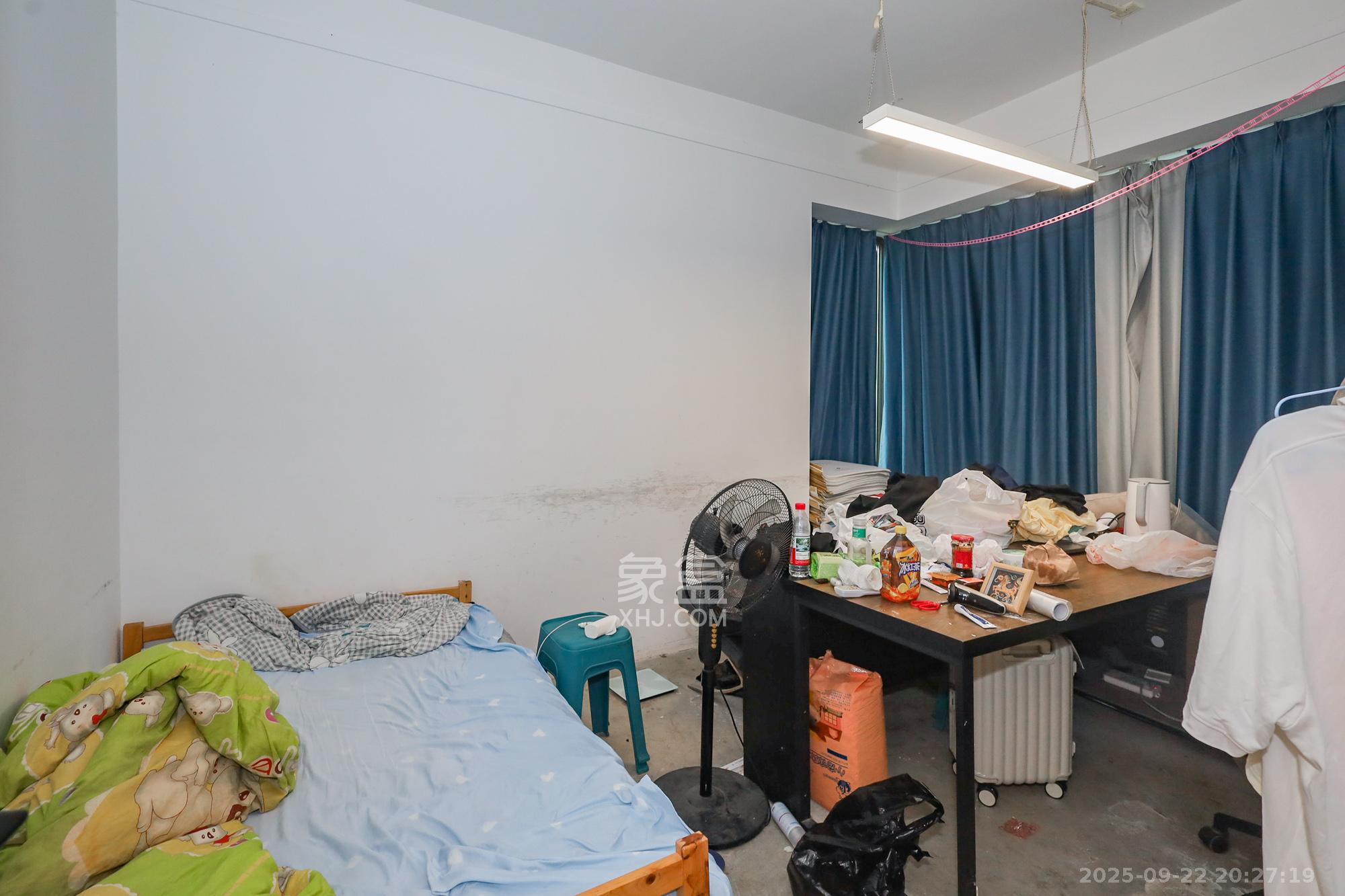 远洋外滩壹号 4室2厅2卫 428.0万 远洋外滩壹号 4室2厅2卫 428.0万卧室