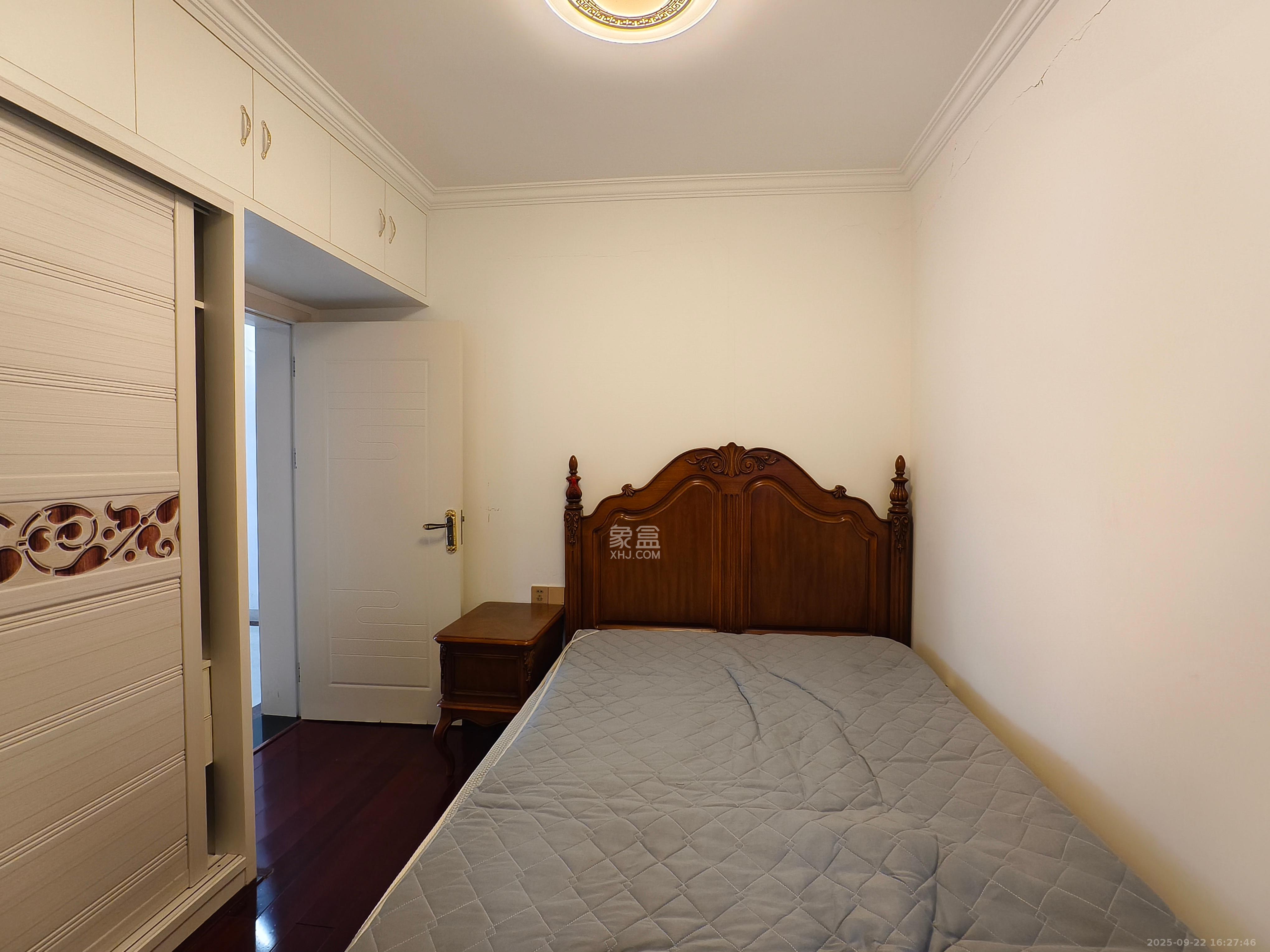 邦盛水岸御园  4室2厅2卫    2300.0元/月室内图