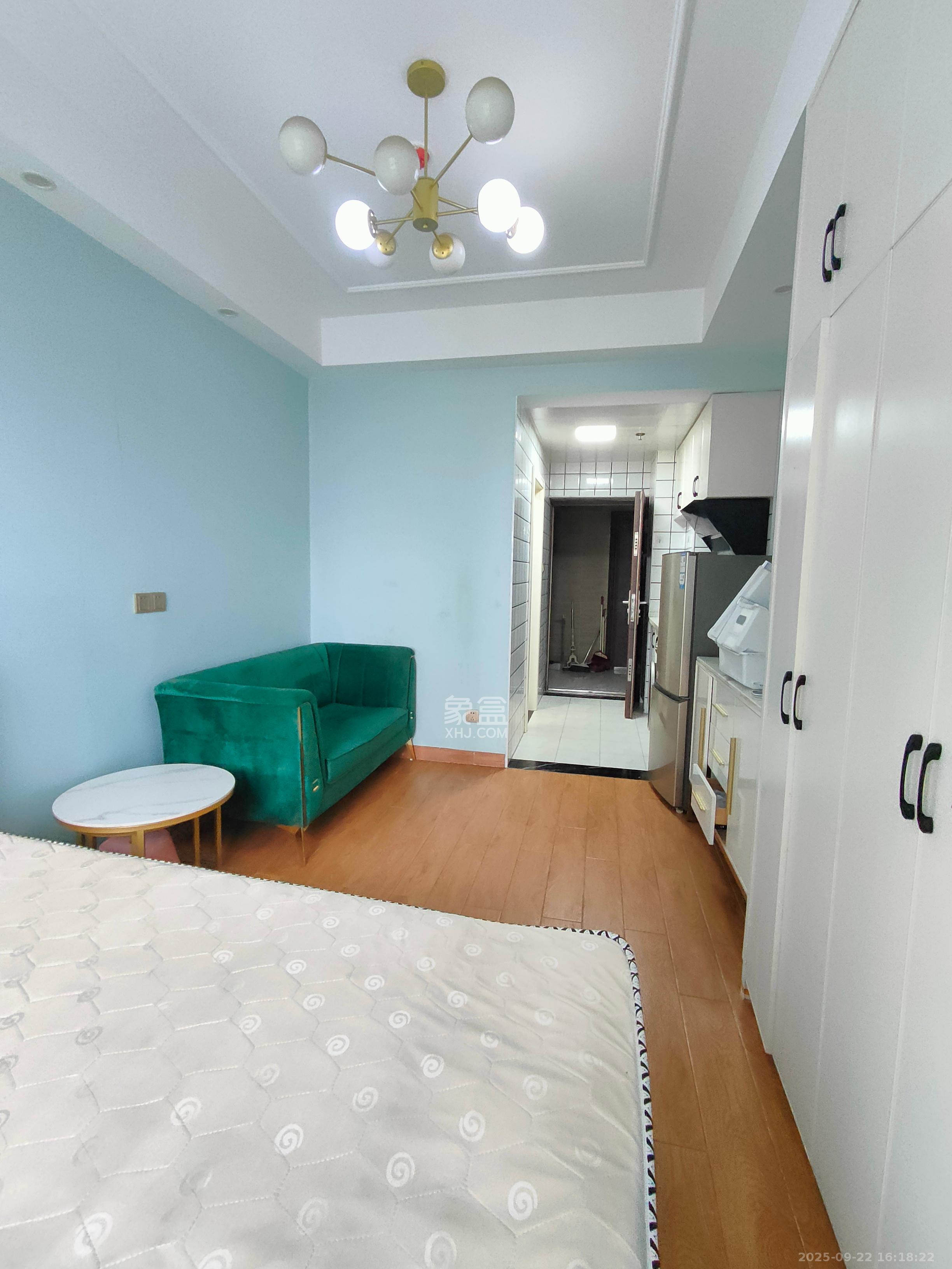 君合新城玺樾 1室1厅1卫 1100.0元/月 君合新城玺樾 1室1厅1卫 1100.0元/月室内图