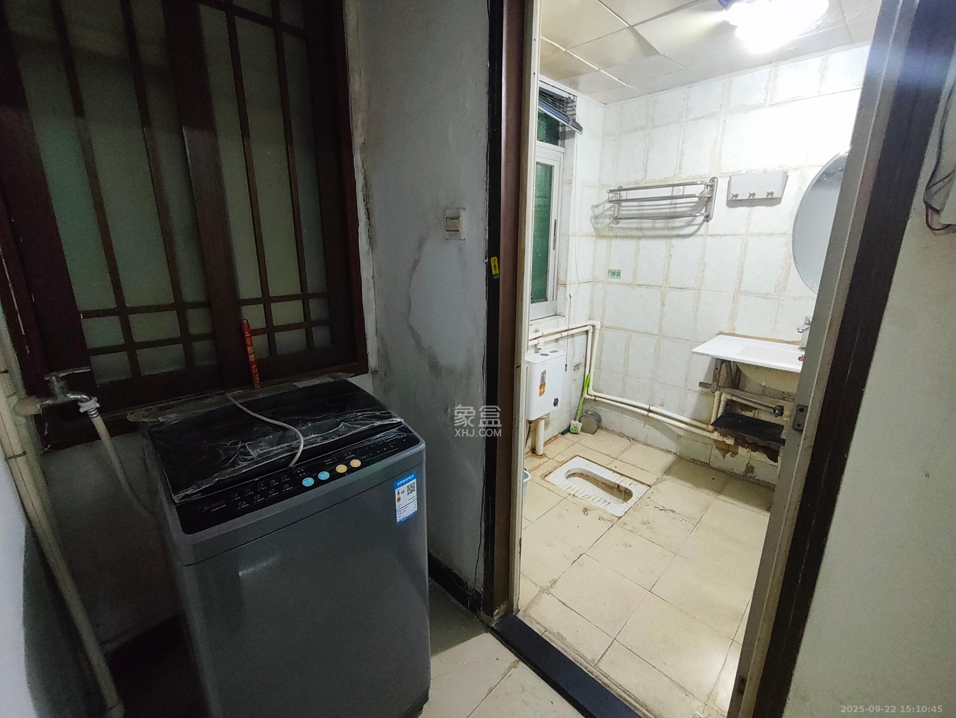 汇源大厦  2室1厅1卫    3000.0元/月室内图