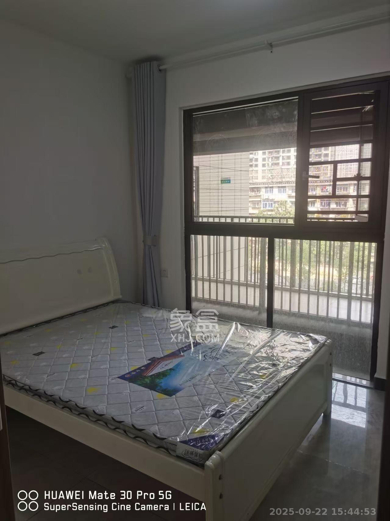 南益名士豪庭  3室2厅1卫    2500.0元/月室内图