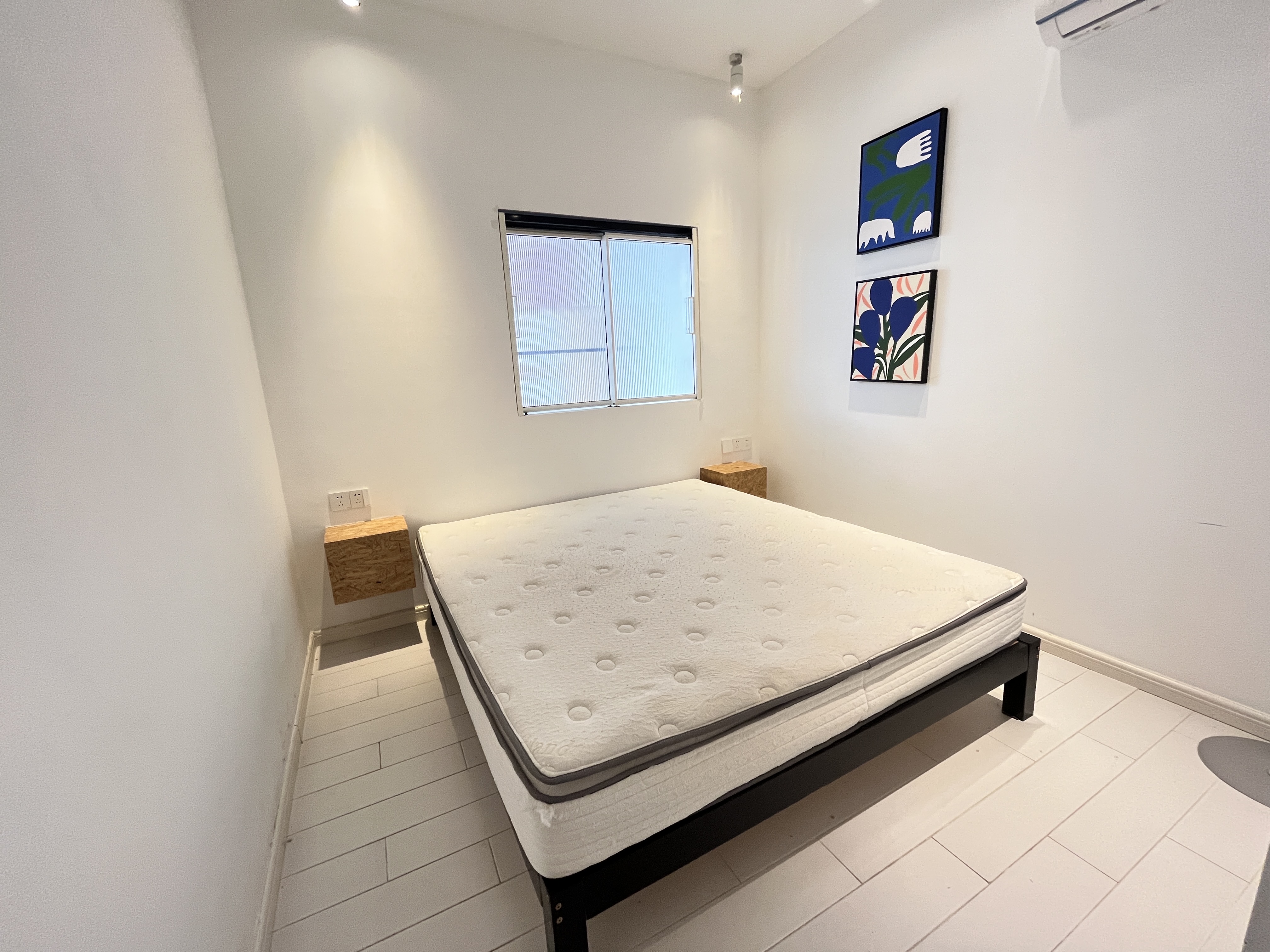 华润中心  1室1厅1卫    3400.0元/月 华润中心  1室1厅1卫    3400.0元/月室内图