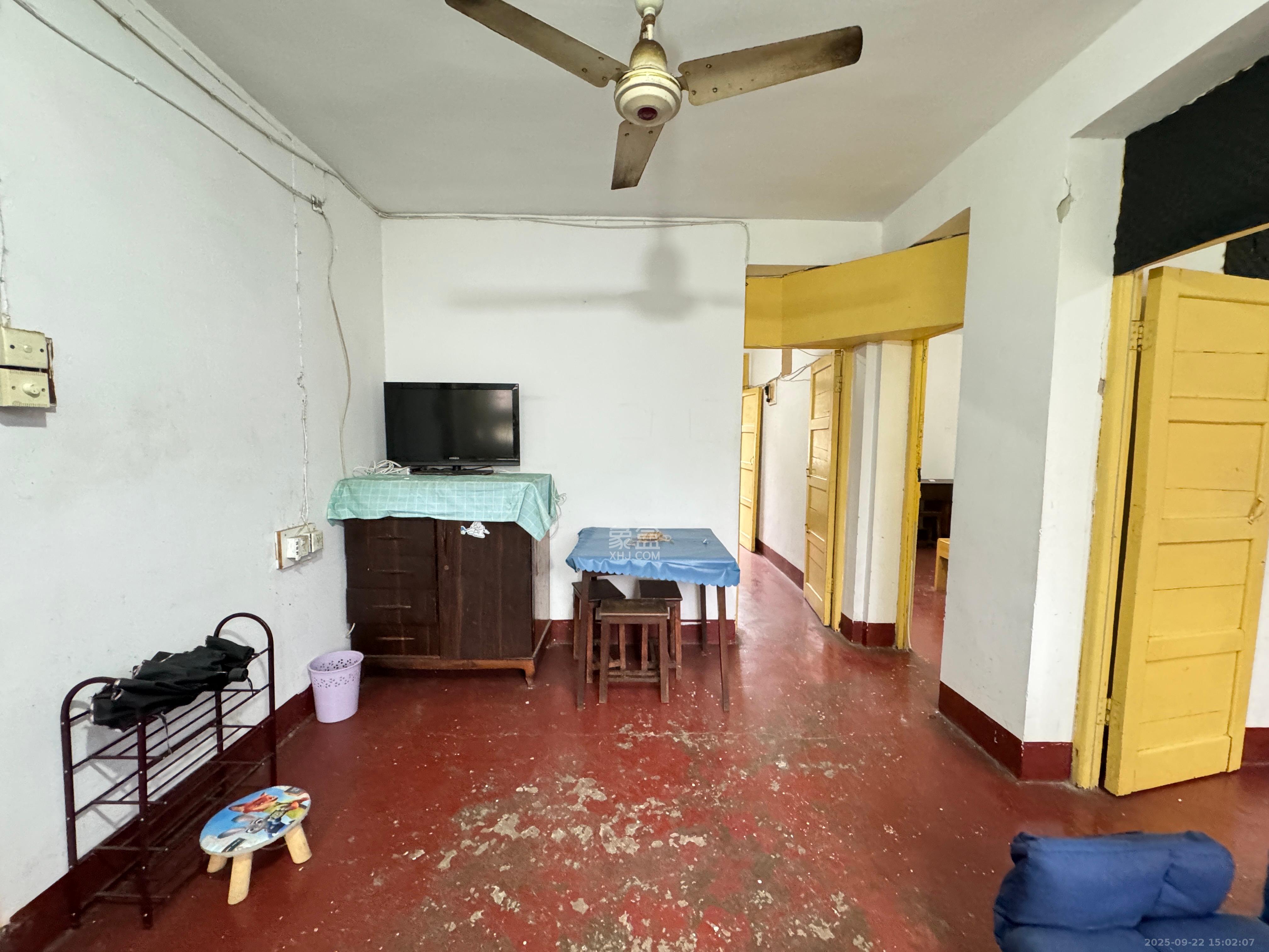 望月湖小区九片 3室1厅1卫 2200.0元/月 望月湖小区九片 3室1厅1卫 2200.0元/月室内图