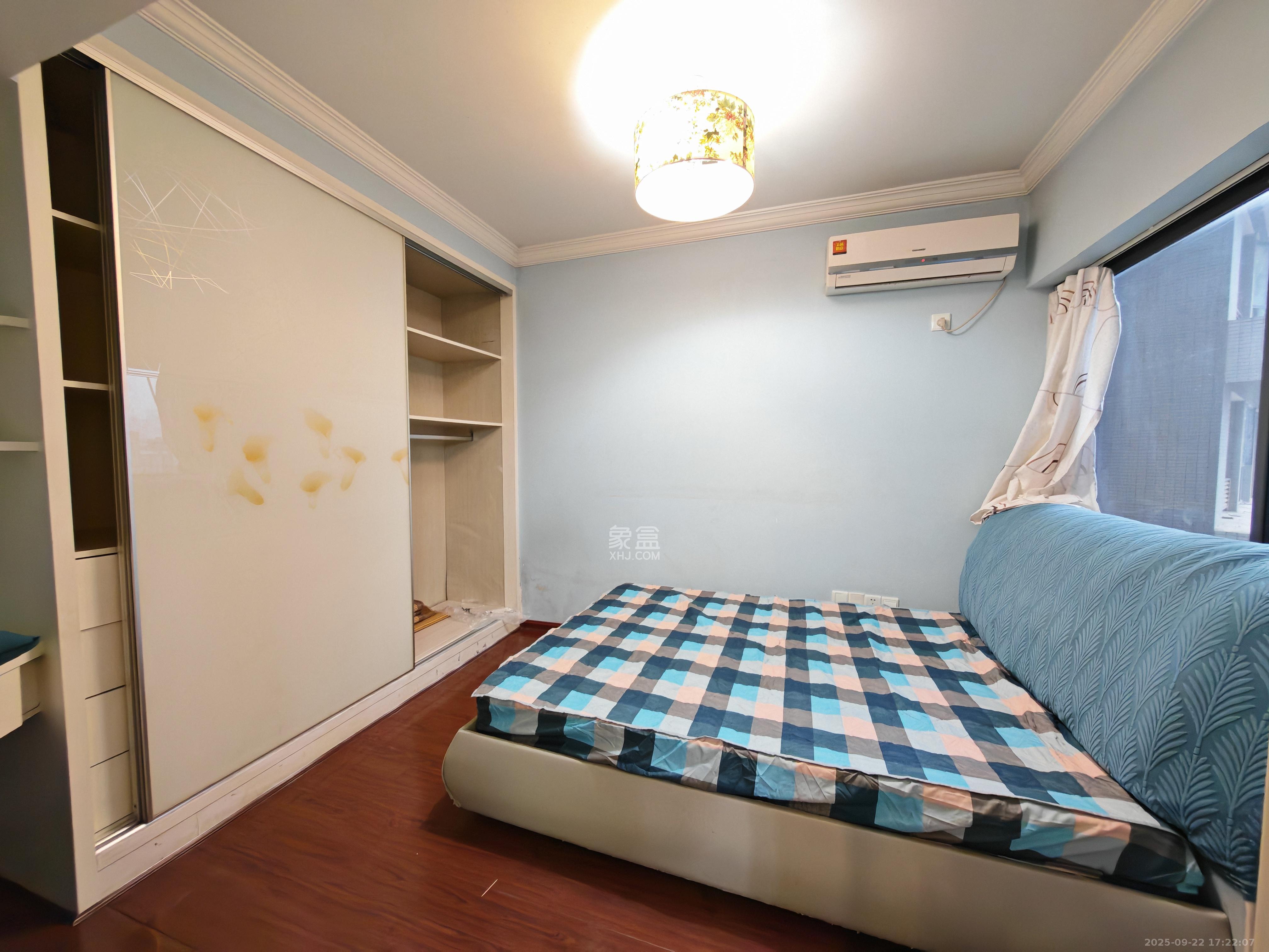 亚商国际 1室1厅1卫 2200.0元/月 亚商国际 1室1厅1卫 2200.0元/月室内图