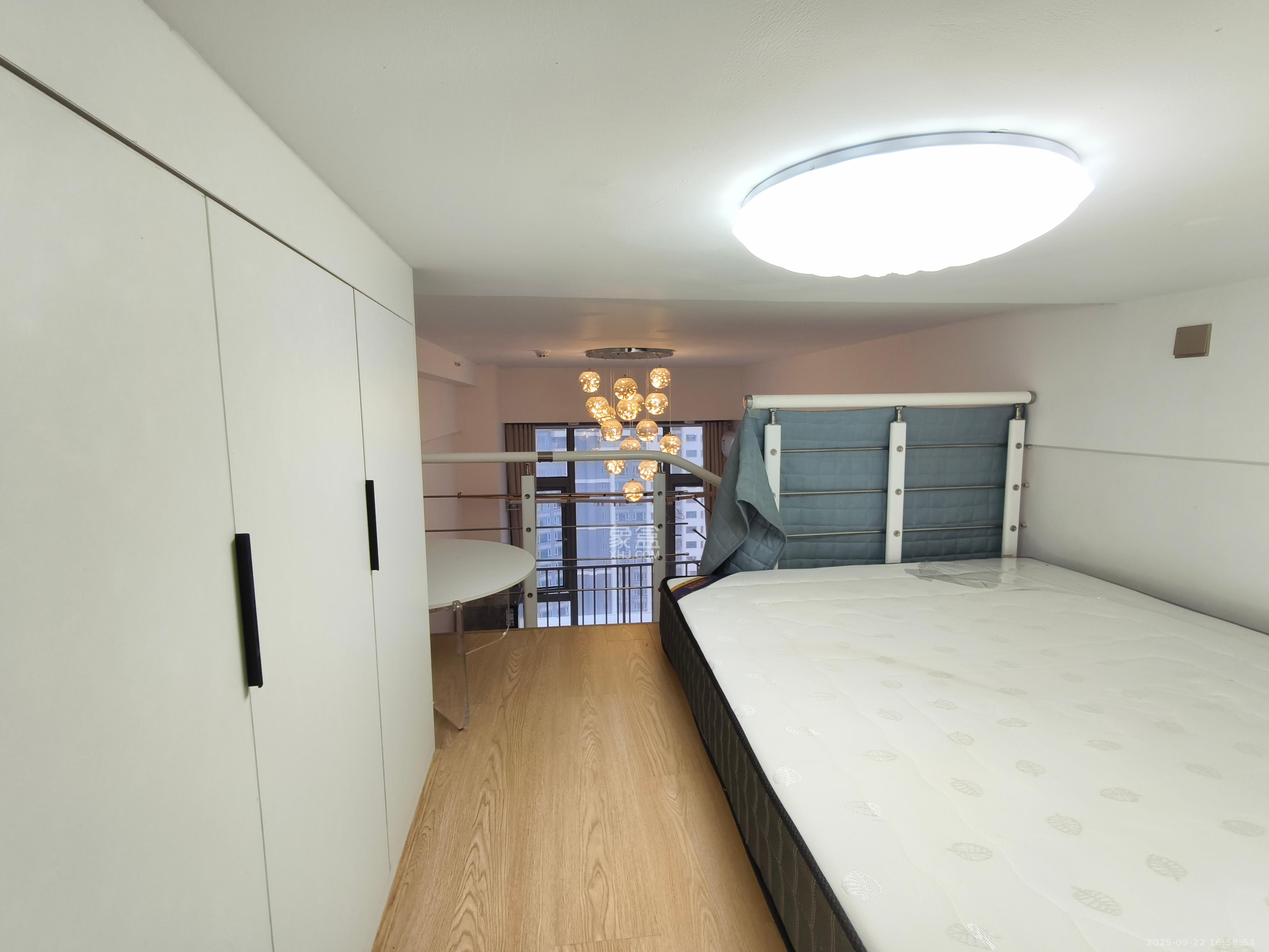 保利天禧EF区 1室1厅1卫 2100.0元/月 保利天禧EF区 1室1厅1卫 2100.0元/月室内图