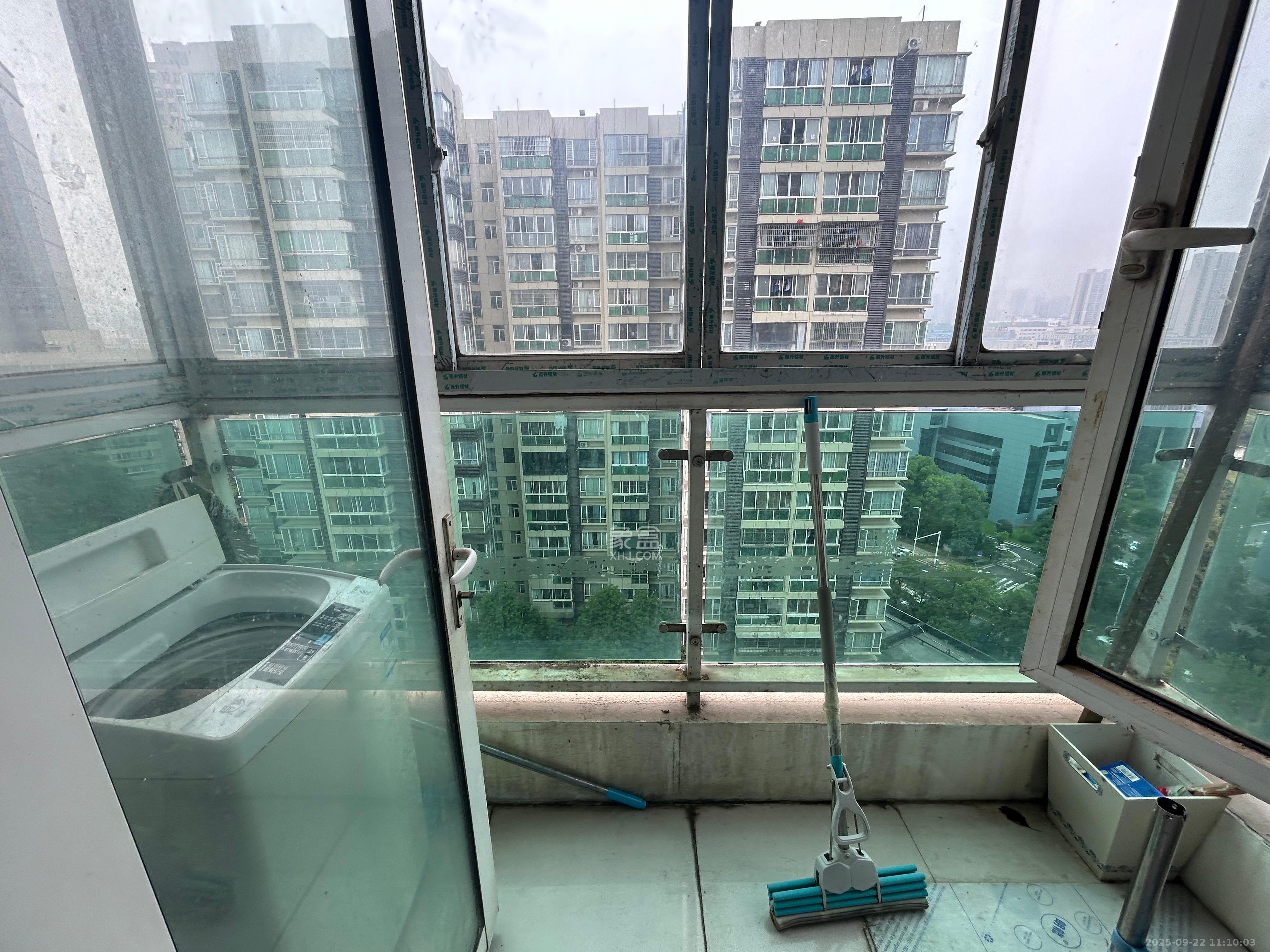 湘麓国际  3室0厅0卫    2700.0元/月室内图