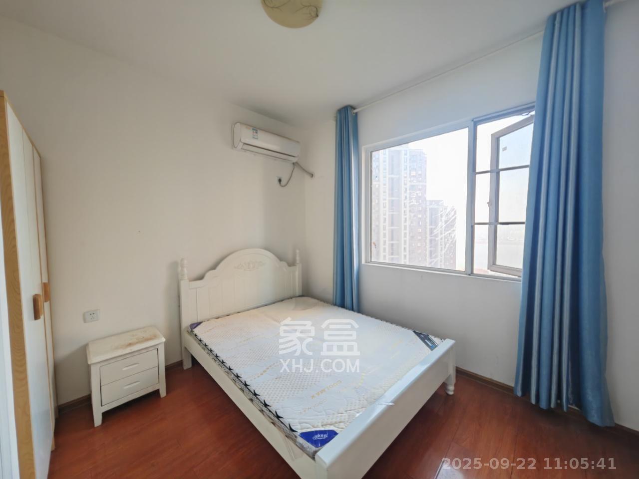 绿地海外滩一期 2室1厅1卫 1600.0元/月 绿地海外滩一期 2室1厅1卫 1600.0元/月室内图