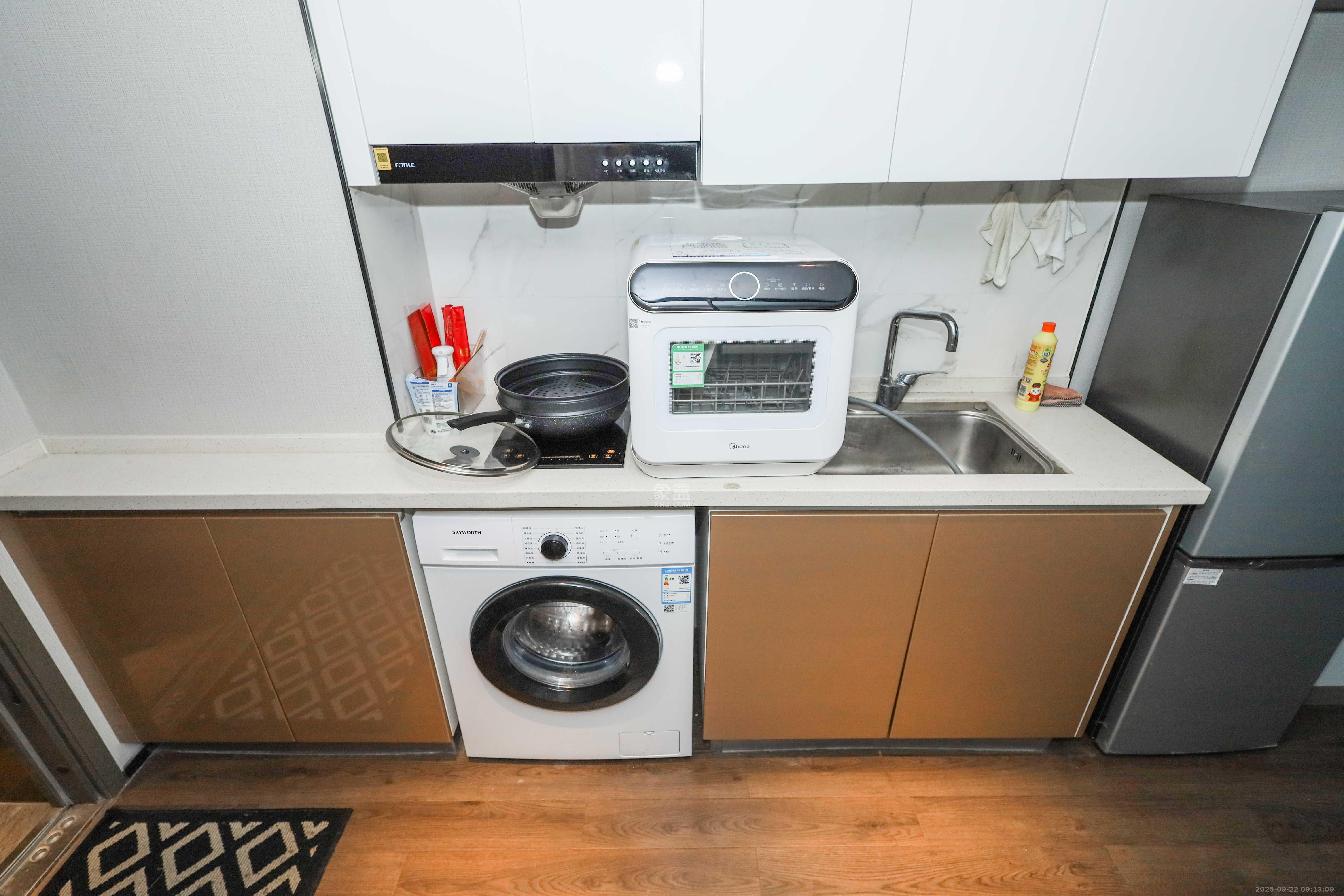 达美寰宇中心 2室1厅1卫 2300.0元/月 达美寰宇中心 2室1厅1卫 2300.0元/月室内图