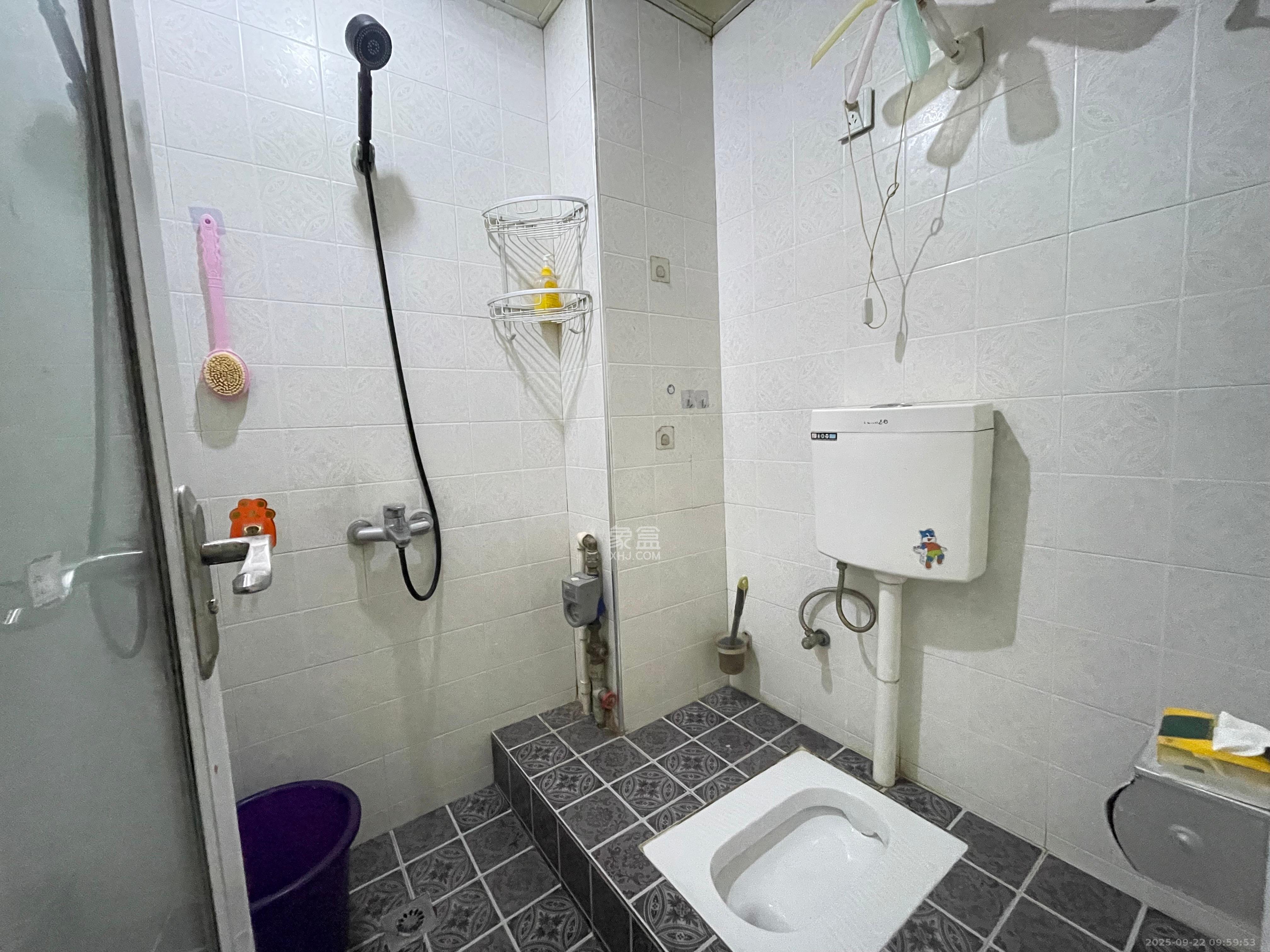 观湖公寓 2室2厅1卫 1800.0元/月 观湖公寓 2室2厅1卫 1800.0元/月室内图