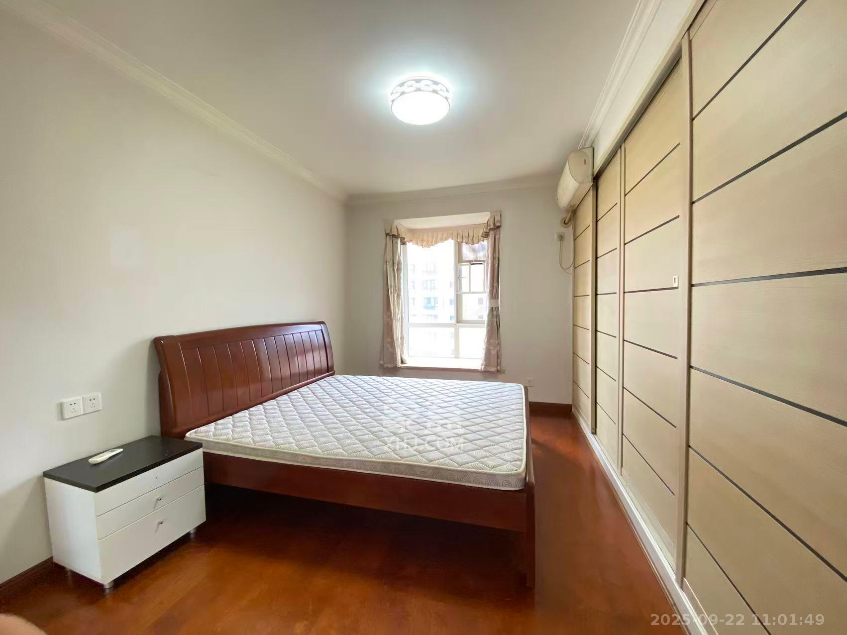 丽发新城 3室2厅2卫 2100.0元/月 丽发新城 3室2厅2卫 2100.0元/月室内图