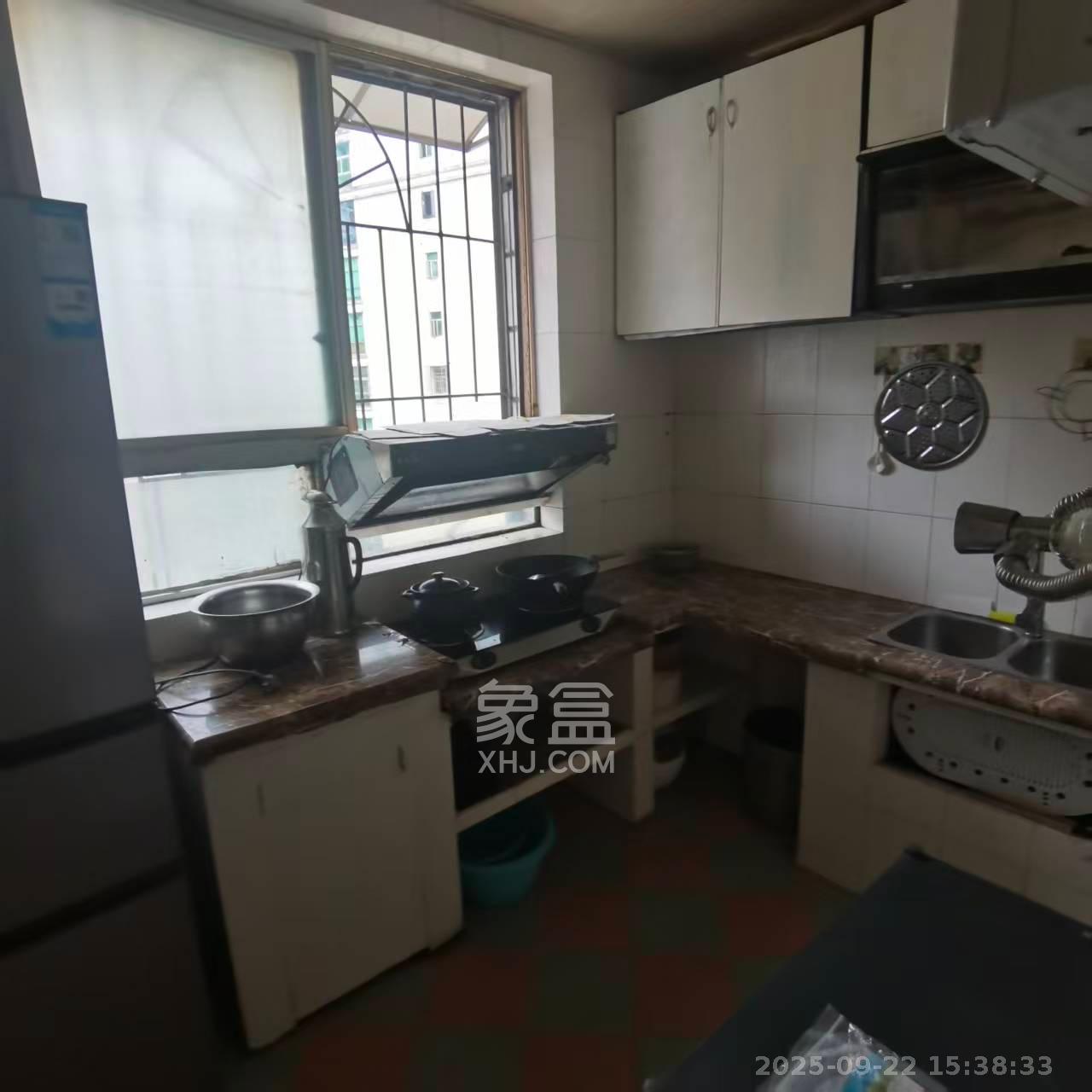 港务局宿舍（鸿图公寓）  2室1厅1卫    1600.0元/月室内图