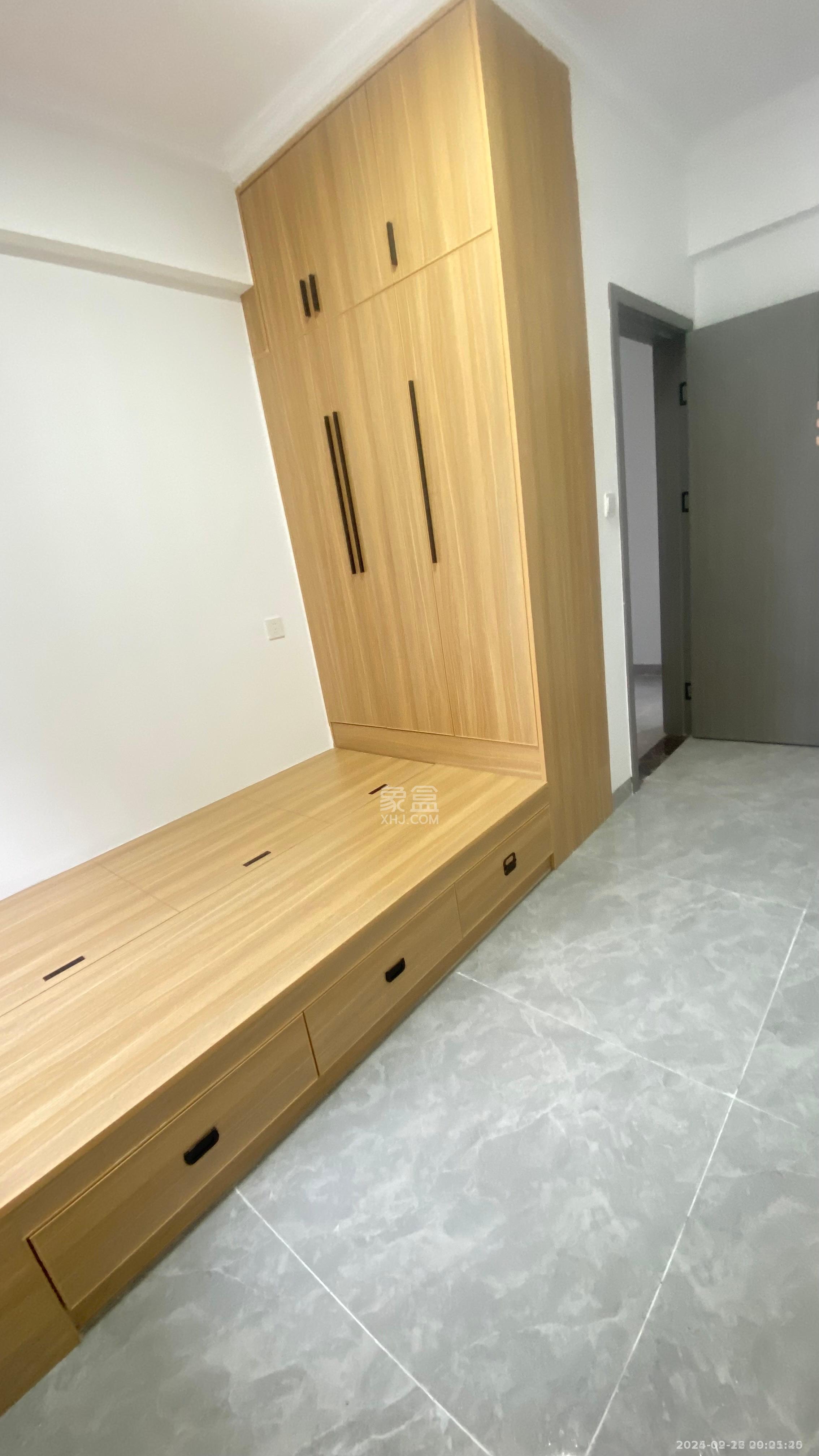 提香蓝岸  3室2厅2卫   2000.00元/月室内图