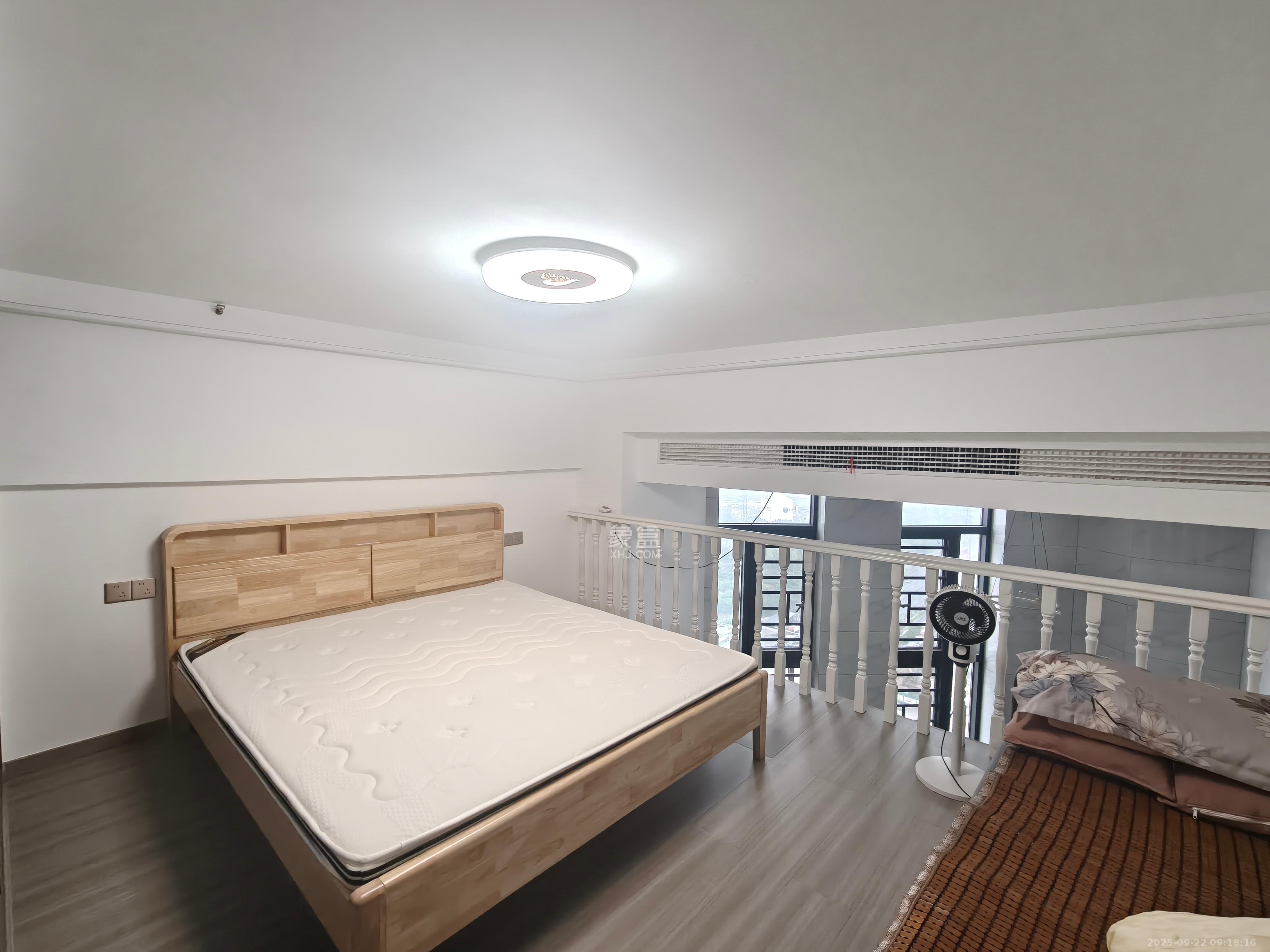 MOMA当代广场 2室2厅1卫 1700.0元/月 MOMA当代广场 2室2厅1卫 1700.0元/月室内图