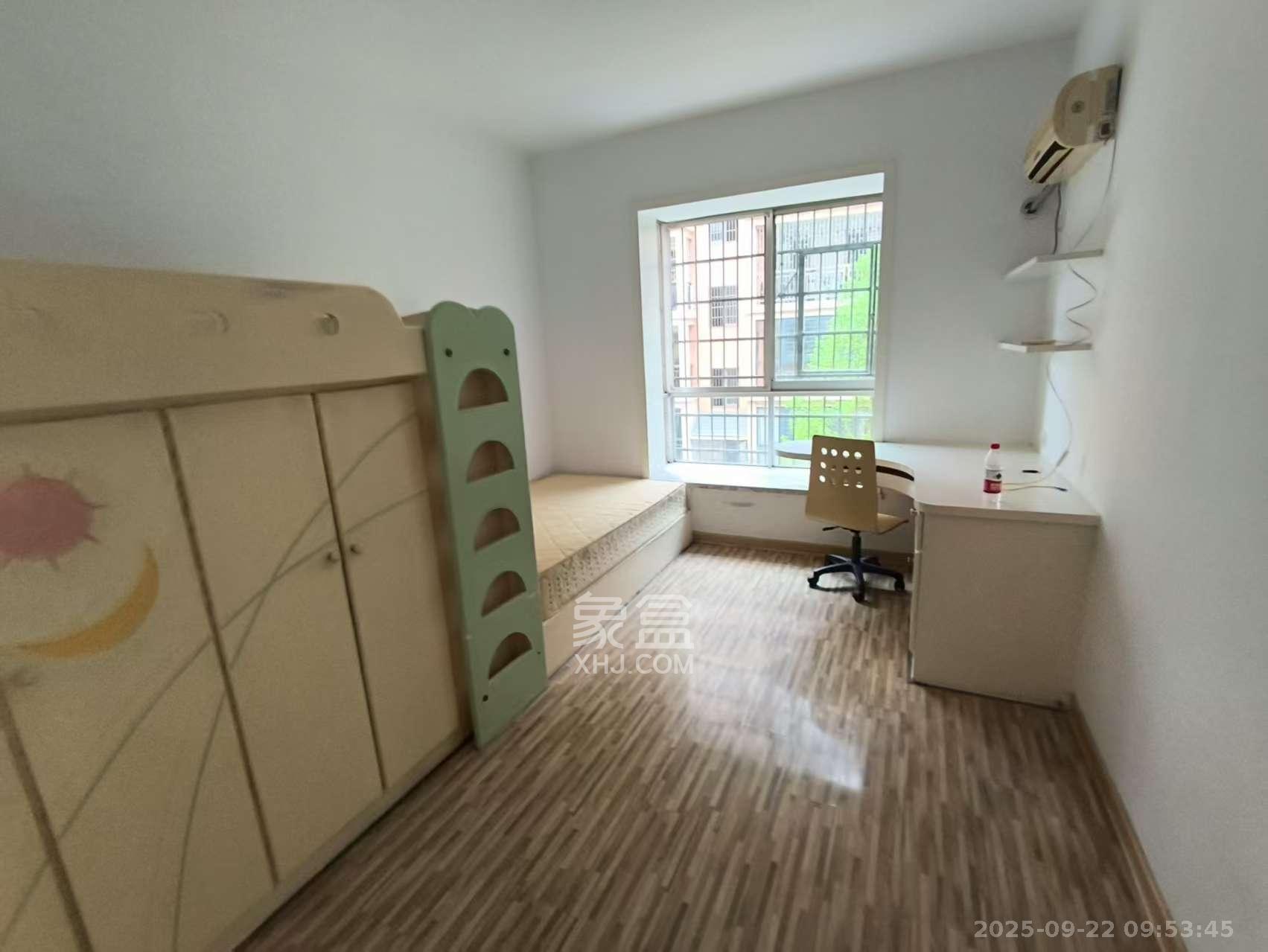 日晟花园 3室2厅2卫 1500.0元/月 日晟花园 3室2厅2卫 1500.0元/月室内图