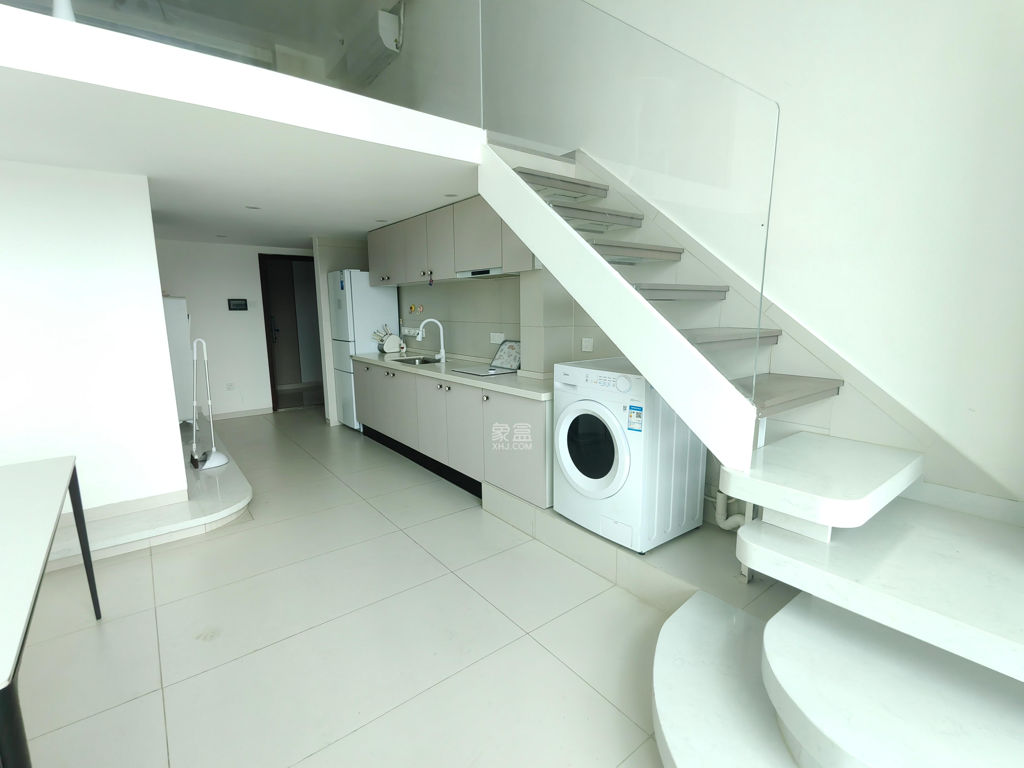 京武浪琴山三期（京武中心）  2室2厅2卫    3500.0元/月室内图