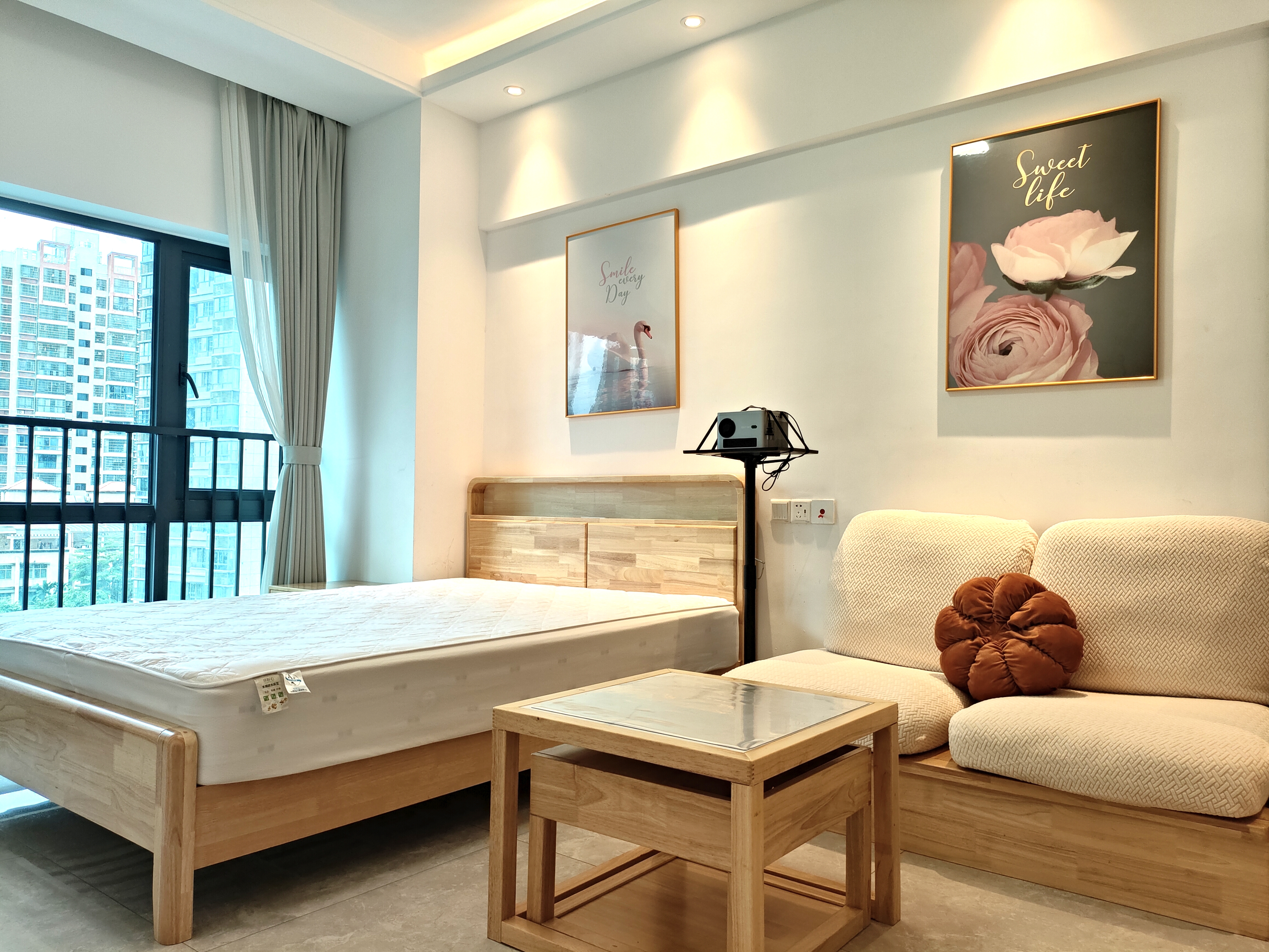 龙湖光年  1室0厅0卫    2000.0元/月室内图