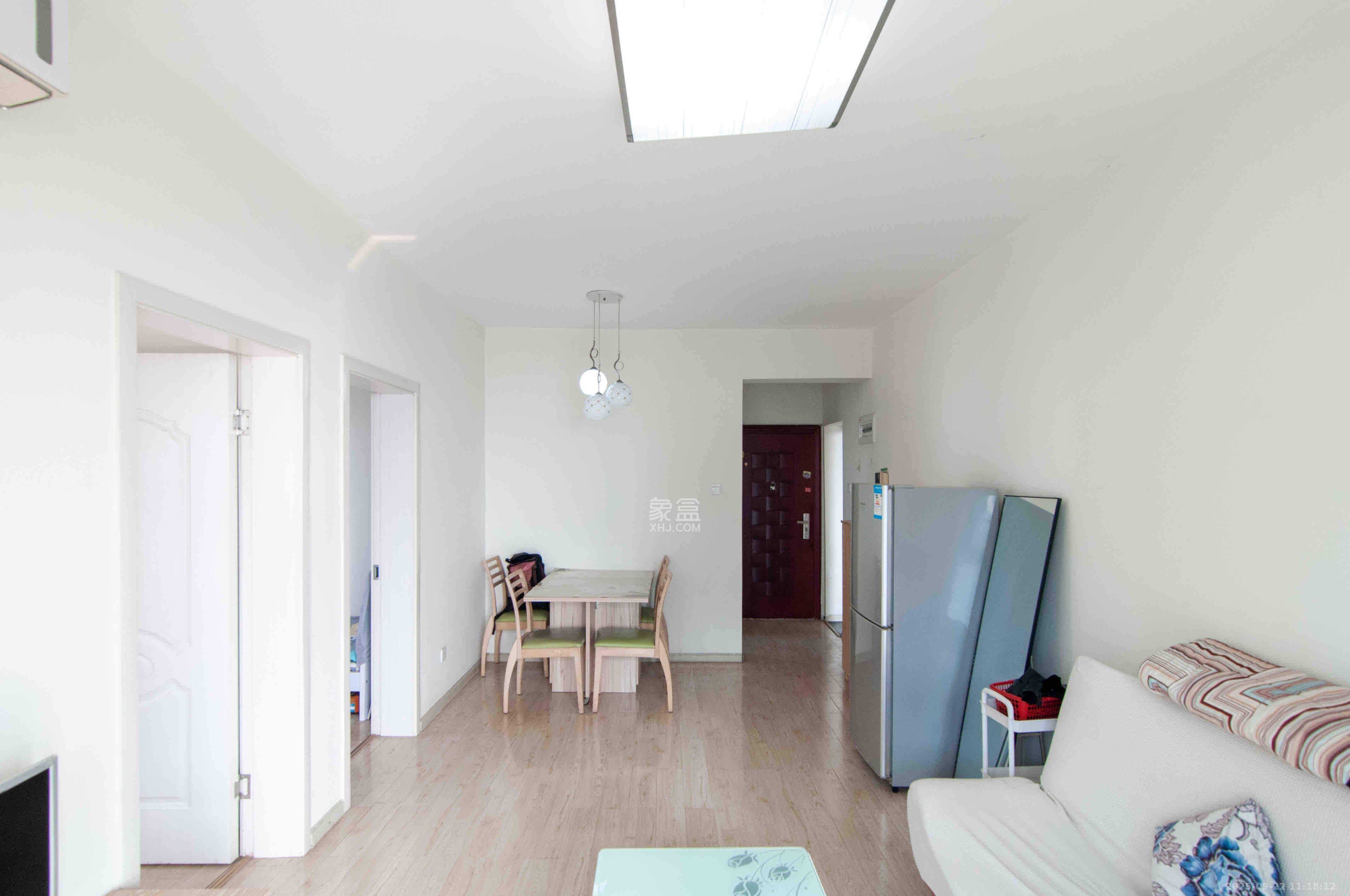 高鑫麓城 2室2厅1卫 2400.0元/月 高鑫麓城 2室2厅1卫 2400.0元/月室内图