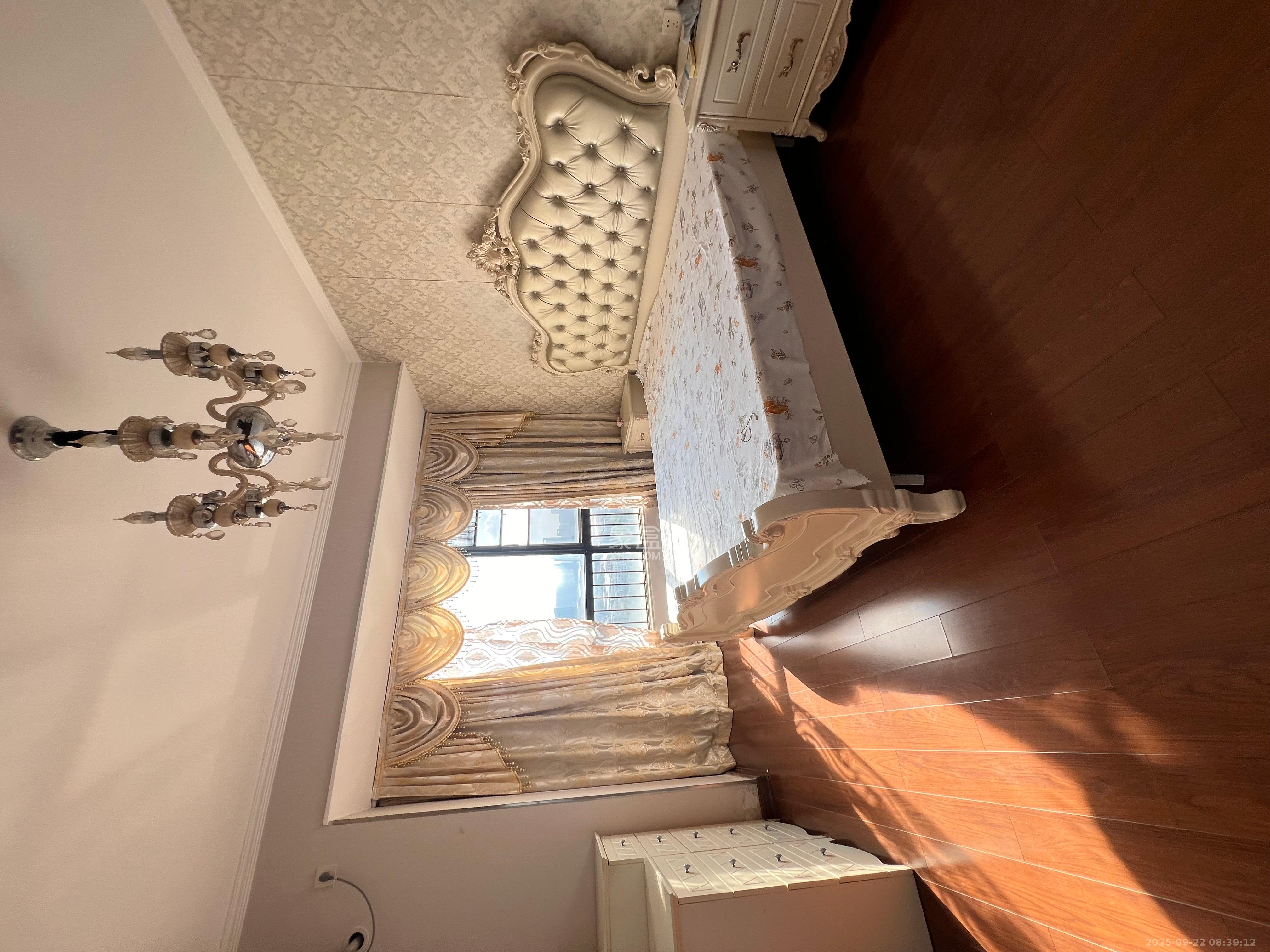 万科城 1室2厅0卫 3000.0元/月 万科城 1室2厅0卫 3000.0元/月室内图