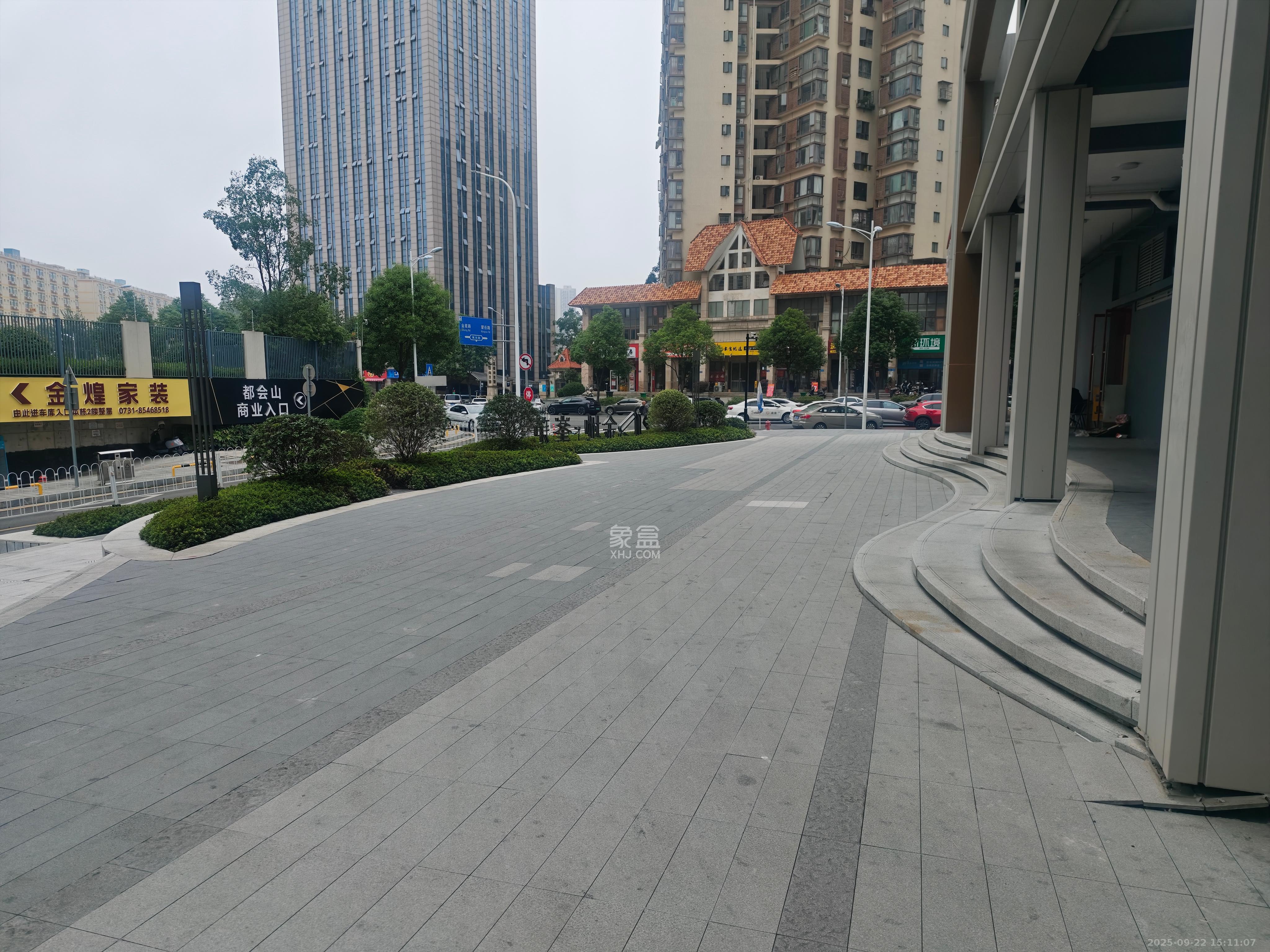 金地峯范   30.0㎡      6000.0元/月室内图