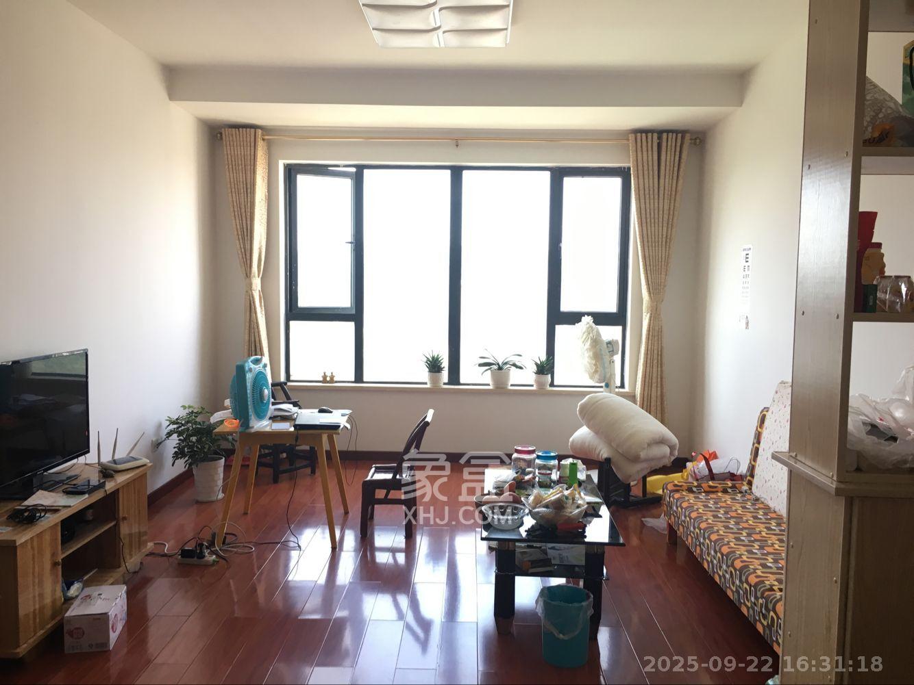 长房时代城  3室2厅1卫    2300.0元/月室内图