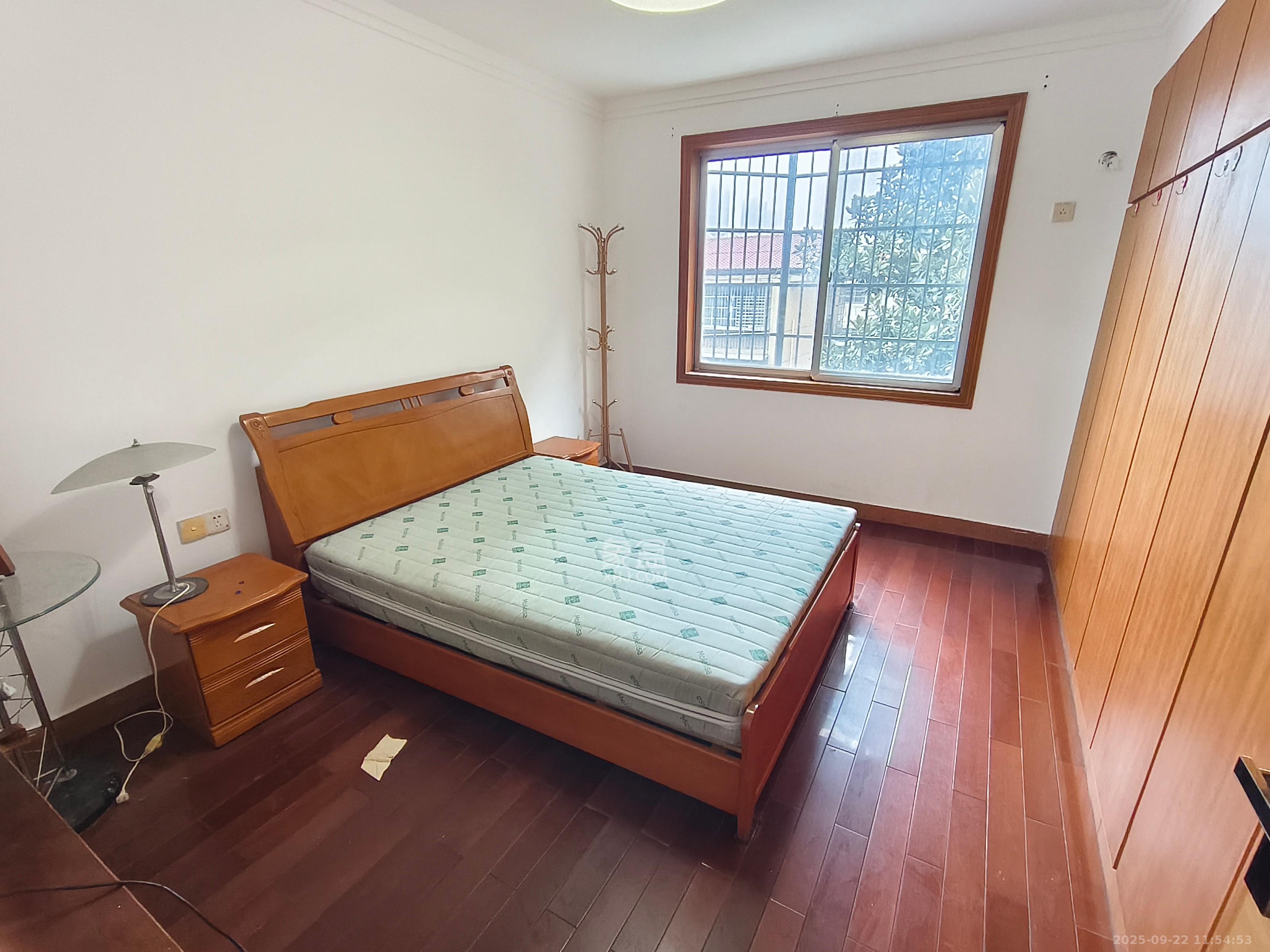 恩瑞公寓  3室2厅2卫    2300.0元/月室内图