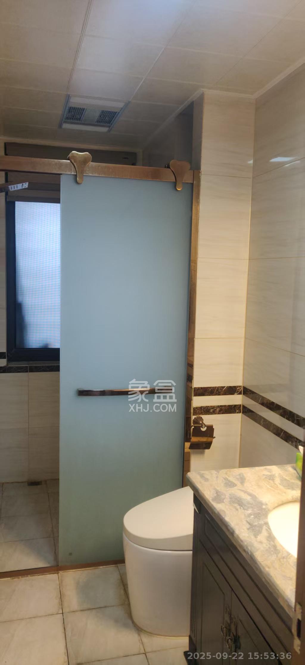 龙湖湘风原著(龙湖湘风星城) 5室3厅4卫 12000.0元/月 龙湖湘风原著(龙湖湘风星城) 5室3厅4卫 12000.0元/月室内图