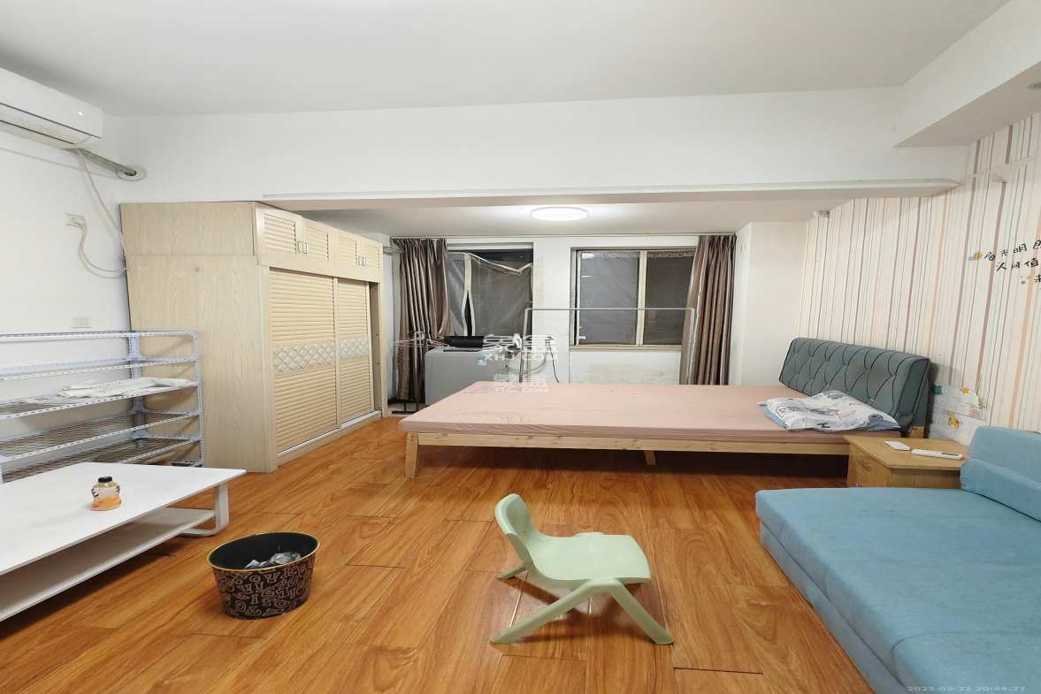 长房天翼未来城 1室1厅1卫 1400.0元/月 长房天翼未来城 1室1厅1卫 1400.0元/月室内图