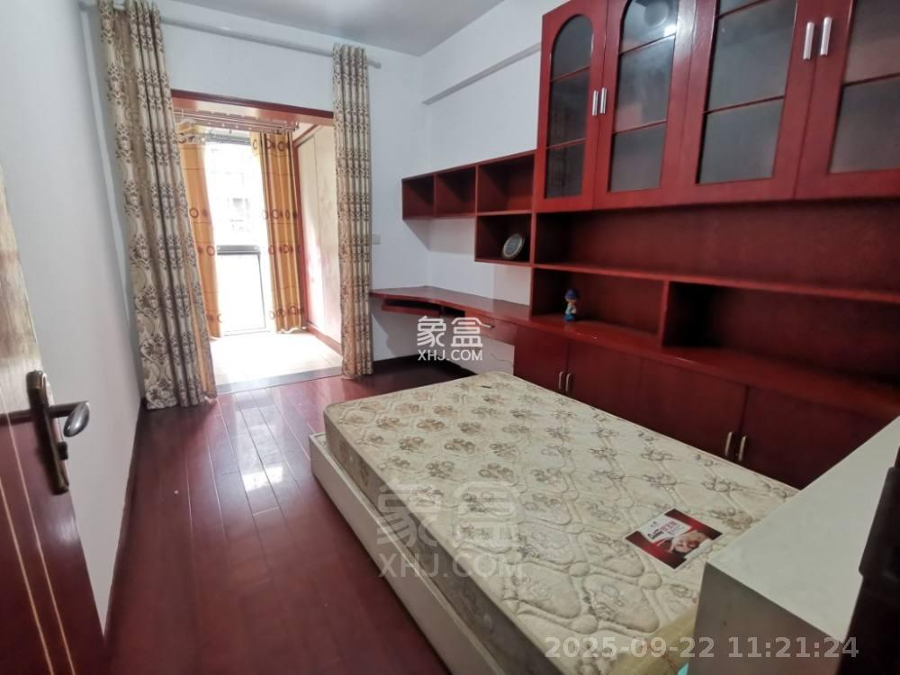 紫苑江岸 3室2厅2卫 1500.0元/月 紫苑江岸 3室2厅2卫 1500.0元/月室内图