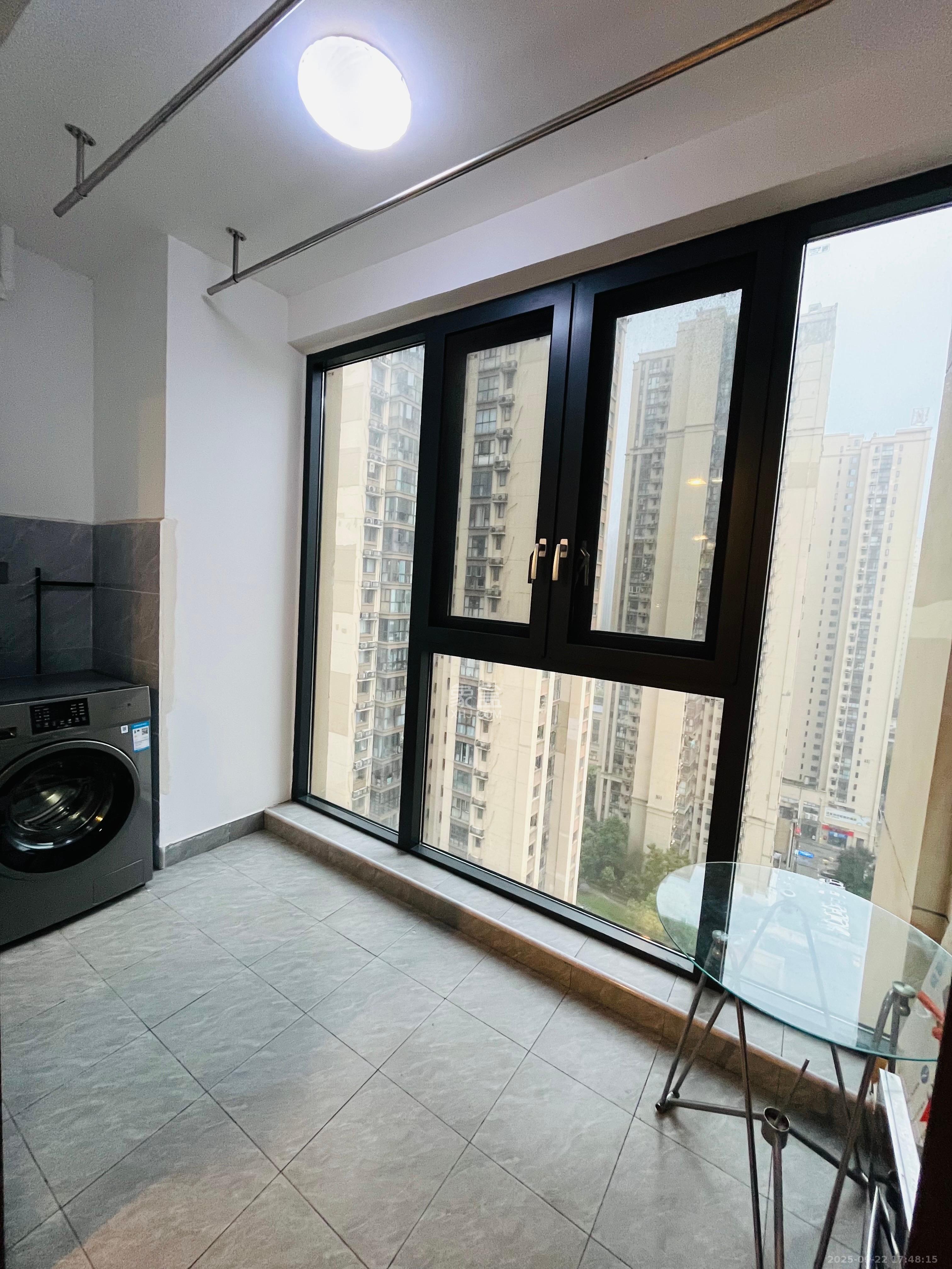 梅溪湖合能璞丽  3室1厅1卫    2500.0元/月室内图