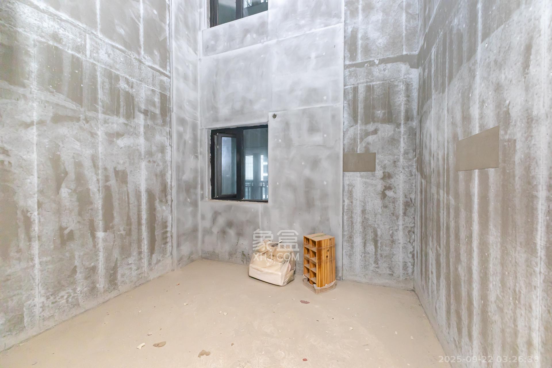 越秀湘江星汇城二期 4室2厅2卫 98.0万 越秀湘江星汇城二期 4室2厅2卫 98.0万卧室