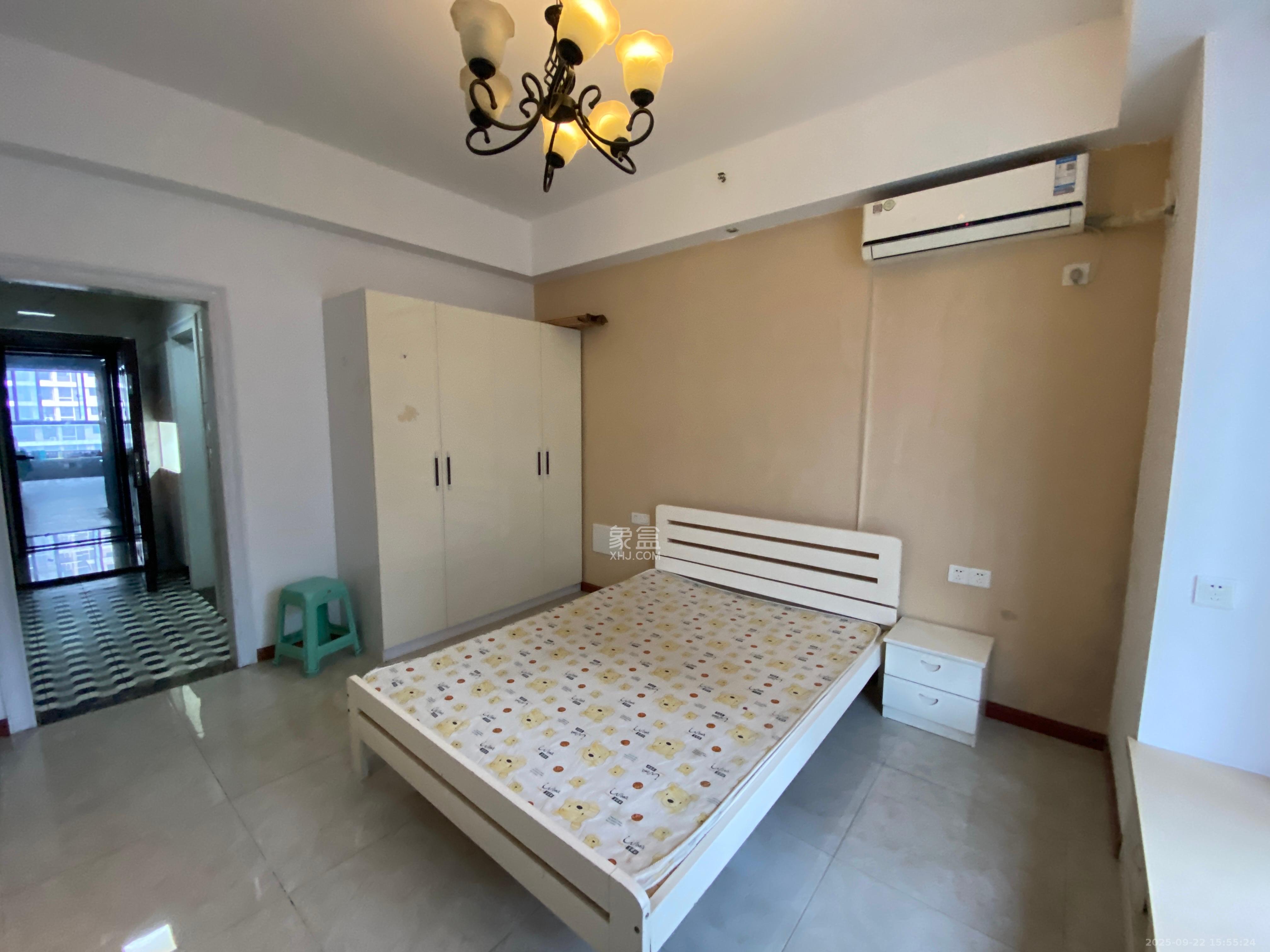 方略城市广场 1室1厅1卫 1300.0元/月 方略城市广场 1室1厅1卫 1300.0元/月室内图