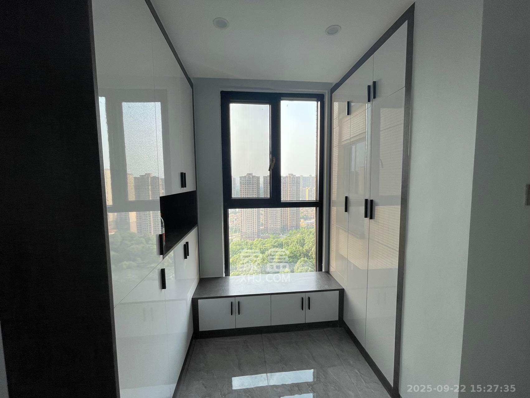 碧桂园南城首府（东宸林海）  4室2厅2卫    2700.0元/月室内图