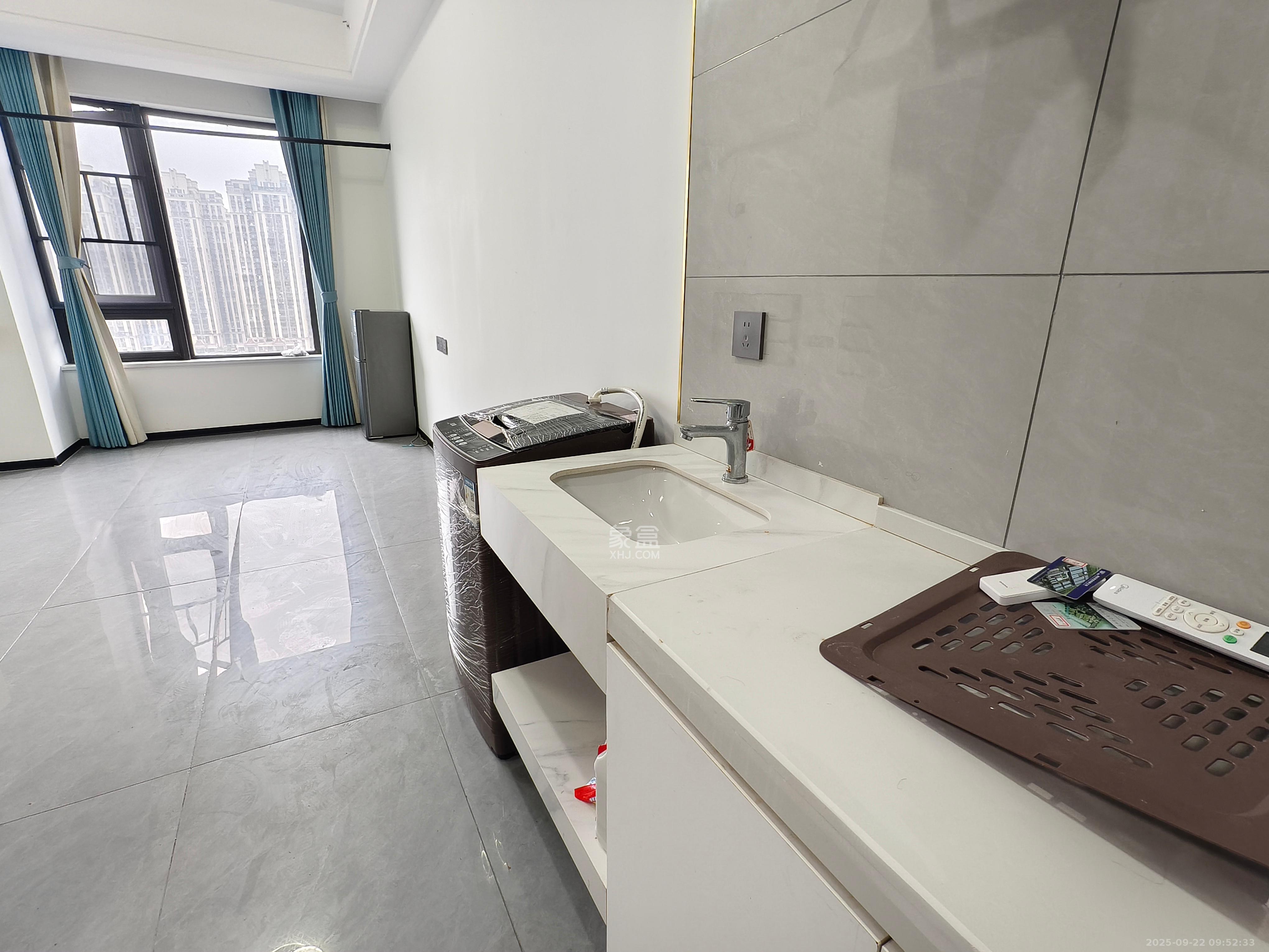 新城悦隽公园 1室0厅0卫 1100.0元/月 新城悦隽公园 1室0厅0卫 1100.0元/月室内图