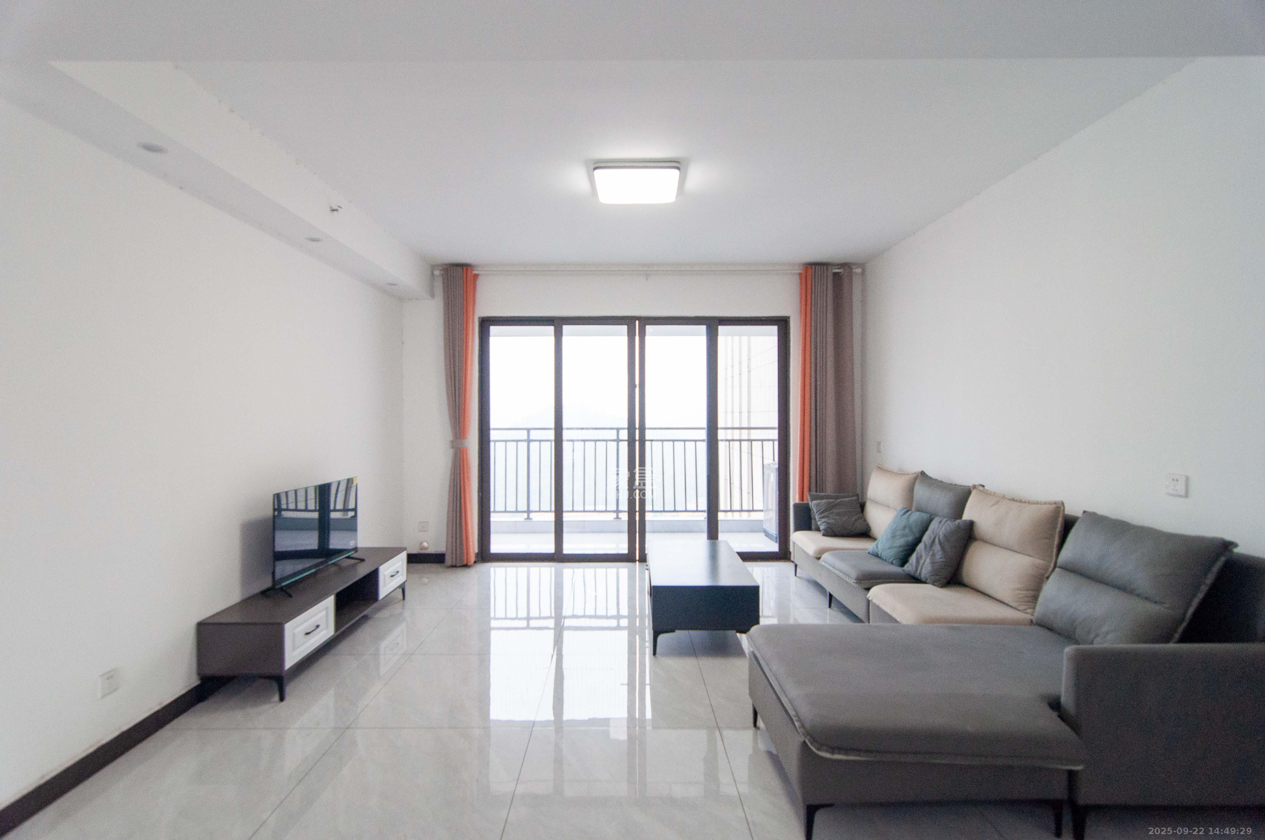 佳兆业云顶梅溪湖(佳兆业梅溪荟)  4室2厅2卫    206.0万 佳兆业云顶梅溪湖(佳兆业梅溪荟)  4室2厅2卫    206.0万客厅