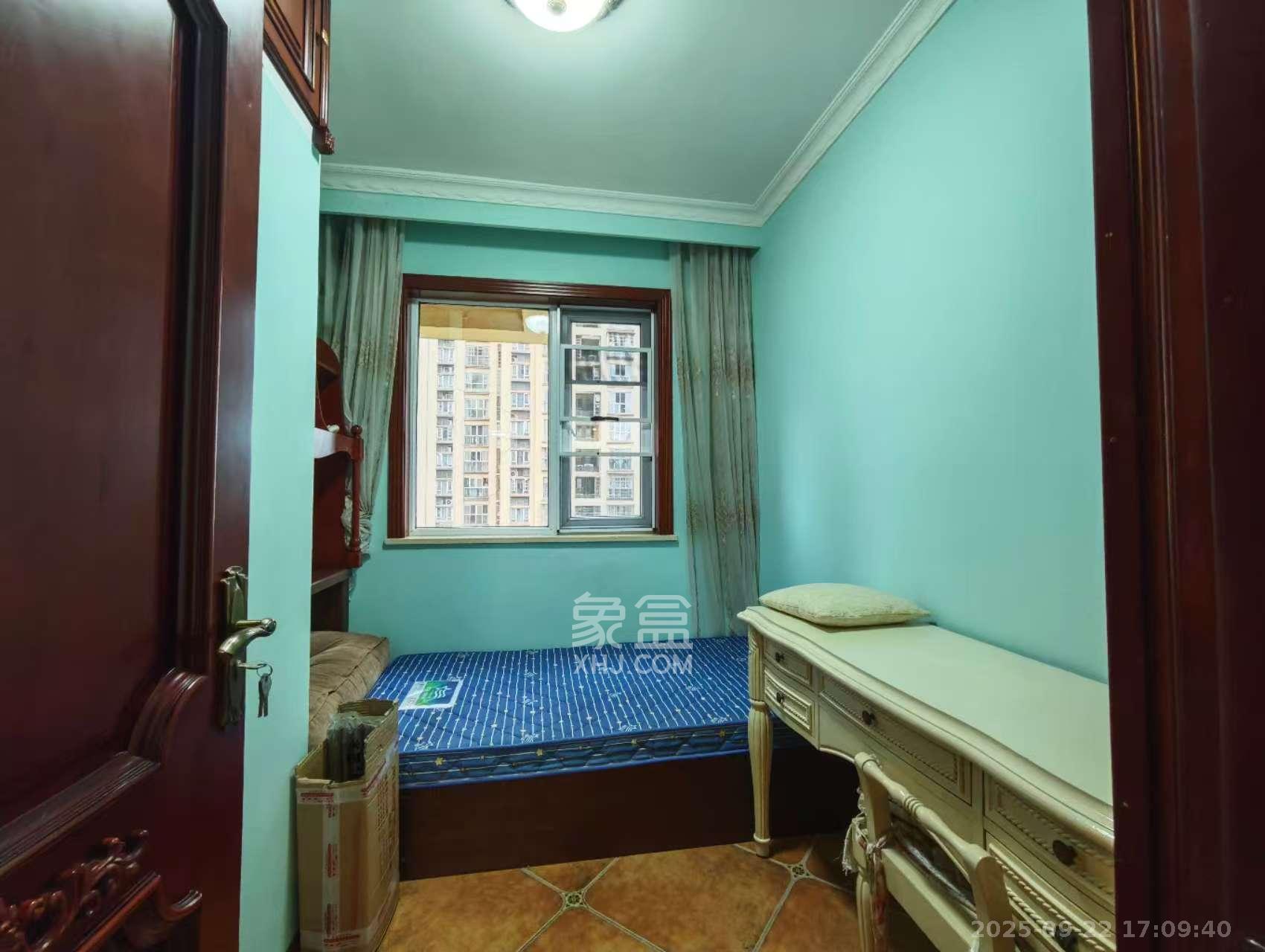 万国城(当代满庭春MOMA)三期 4室2厅2卫 3500.0元/月 万国城(当代满庭春MOMA)三期 4室2厅2卫 3500.0元/月室内图