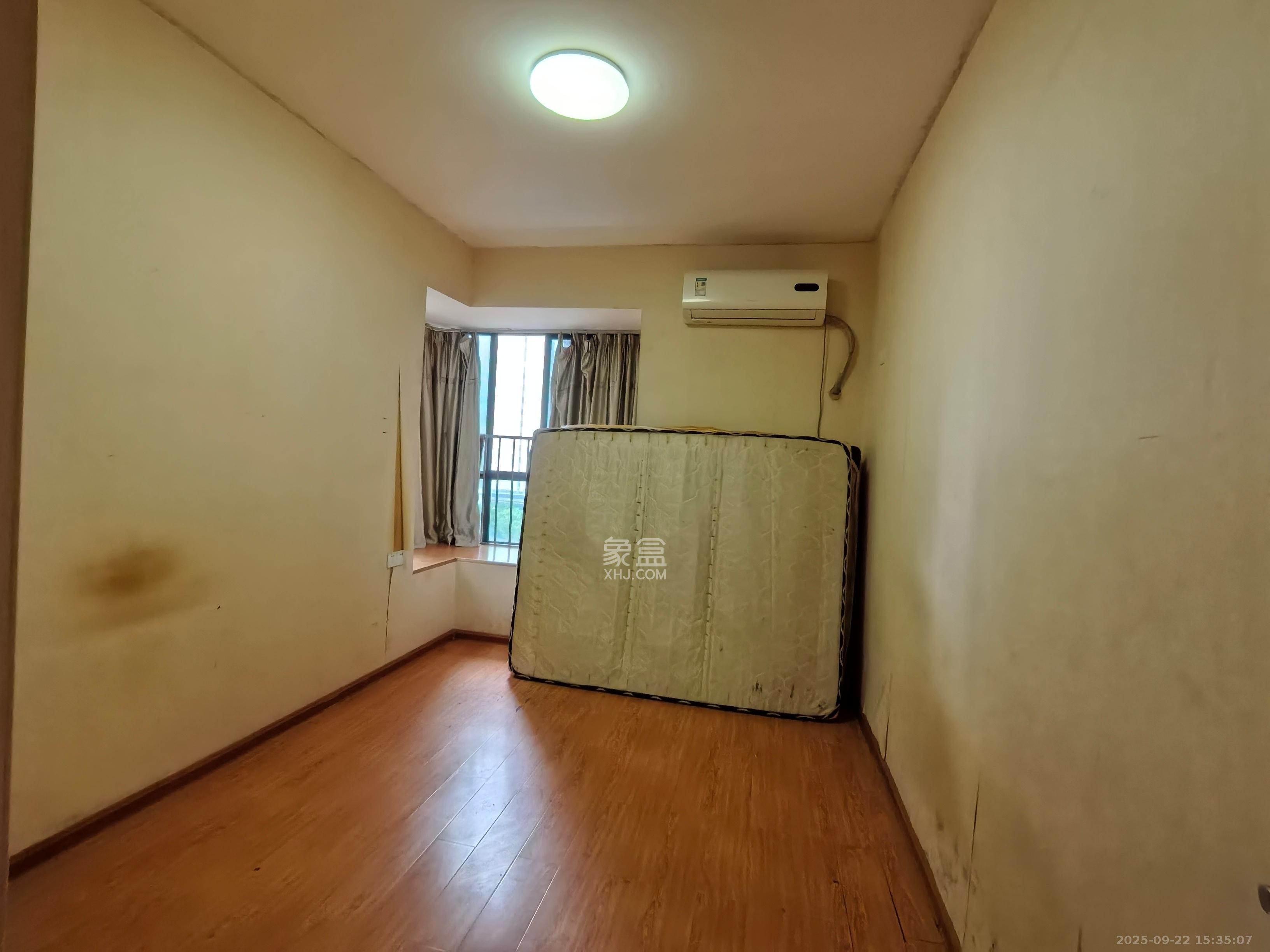 观沙嘉园  2室2厅1卫    2000.0元/月室内图