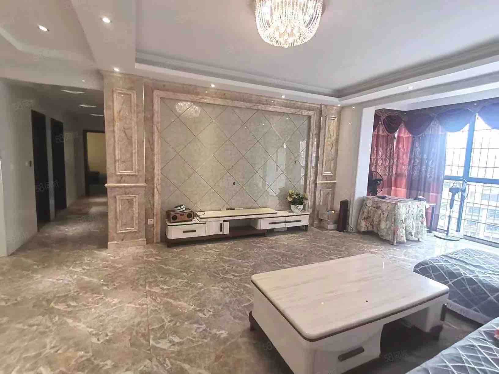 中元湘江翰林  3室2厅2卫   2300.00元/月室内图