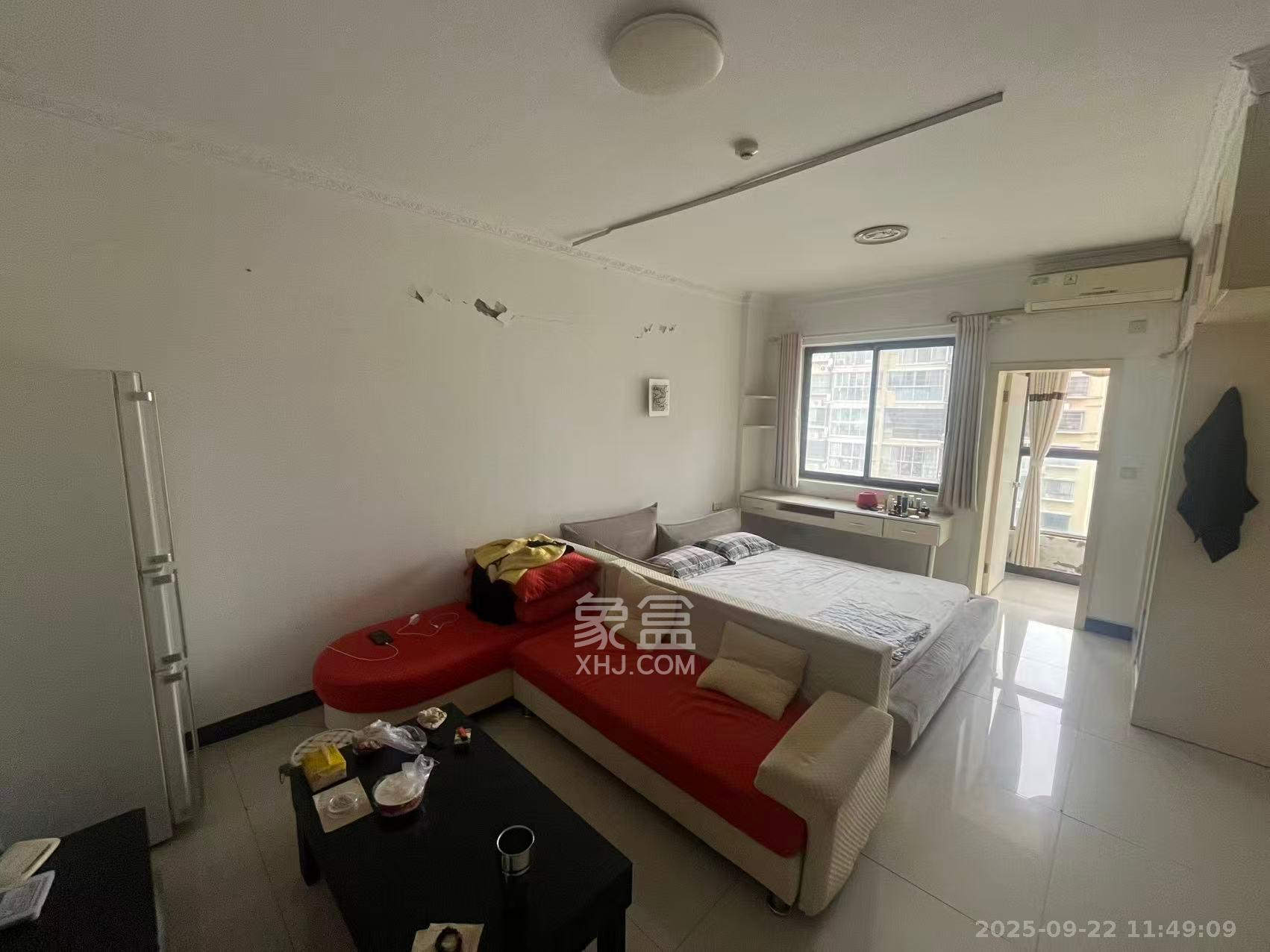 满庭芳小区  1室1厅1卫    1600.0元/月室内图